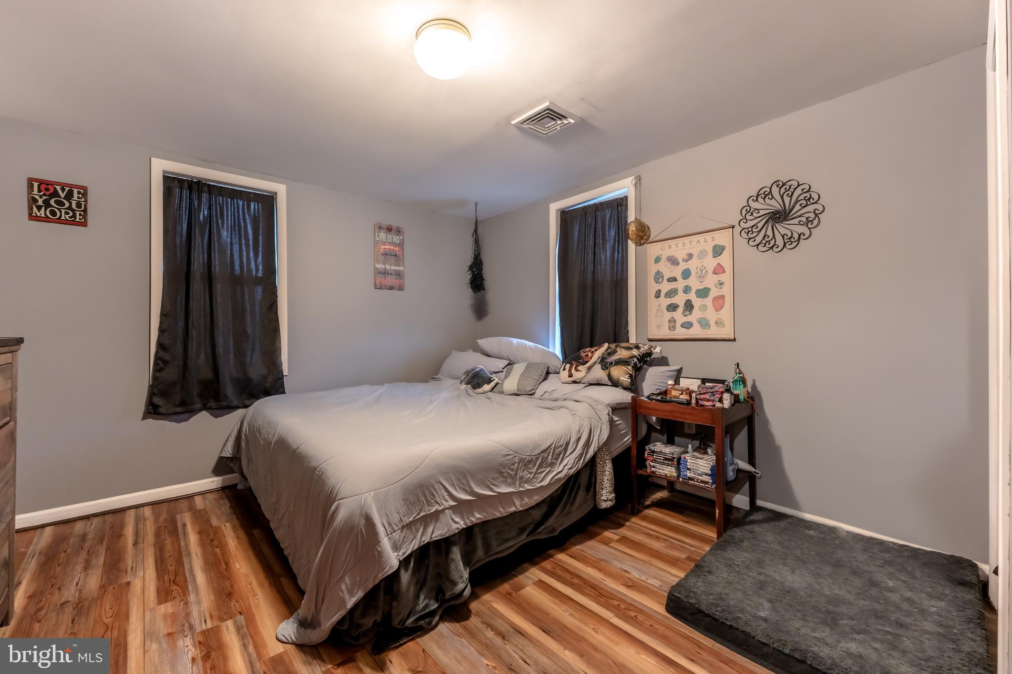 RINGTOWN - Residential