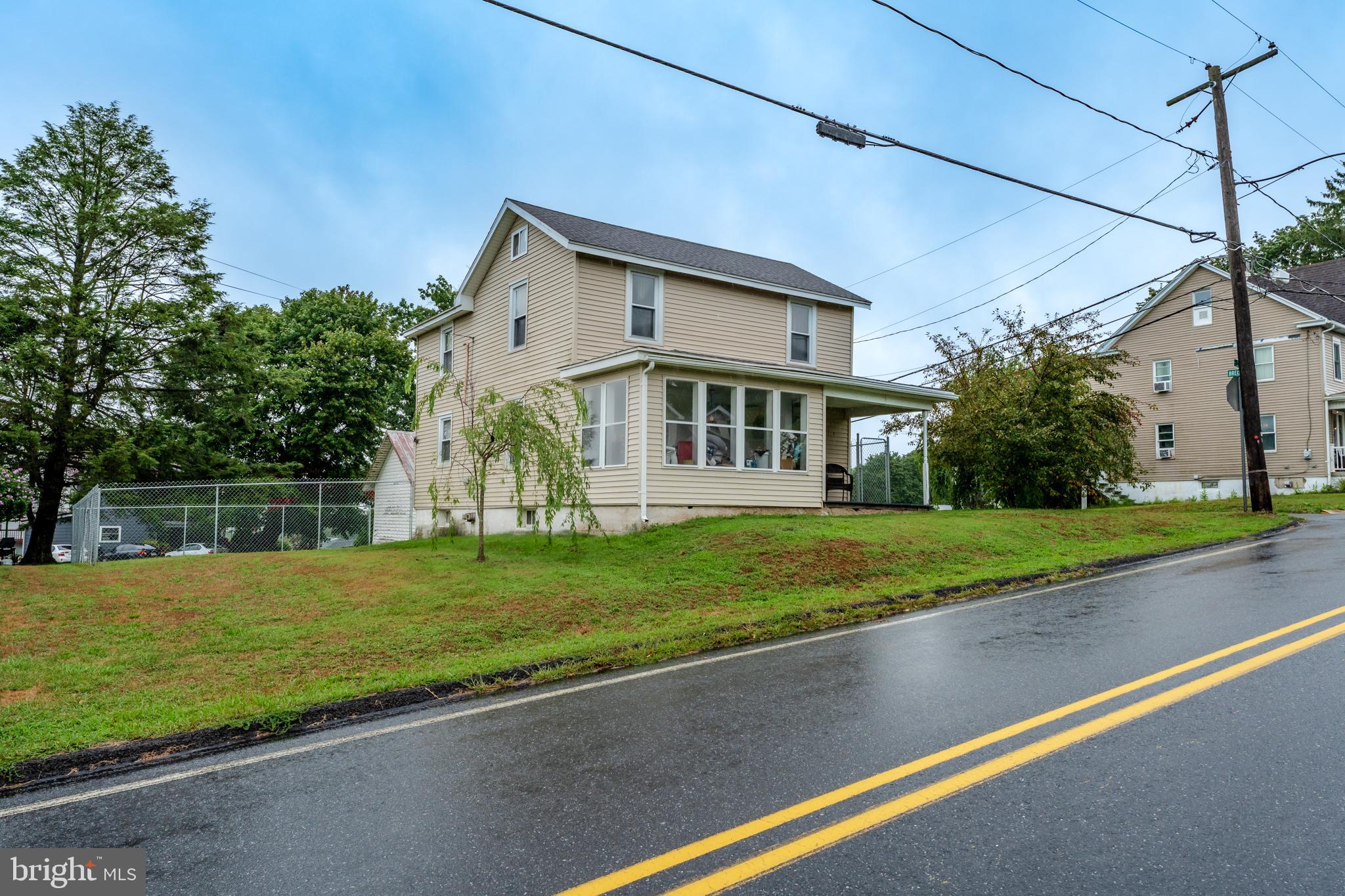 RINGTOWN - Residential