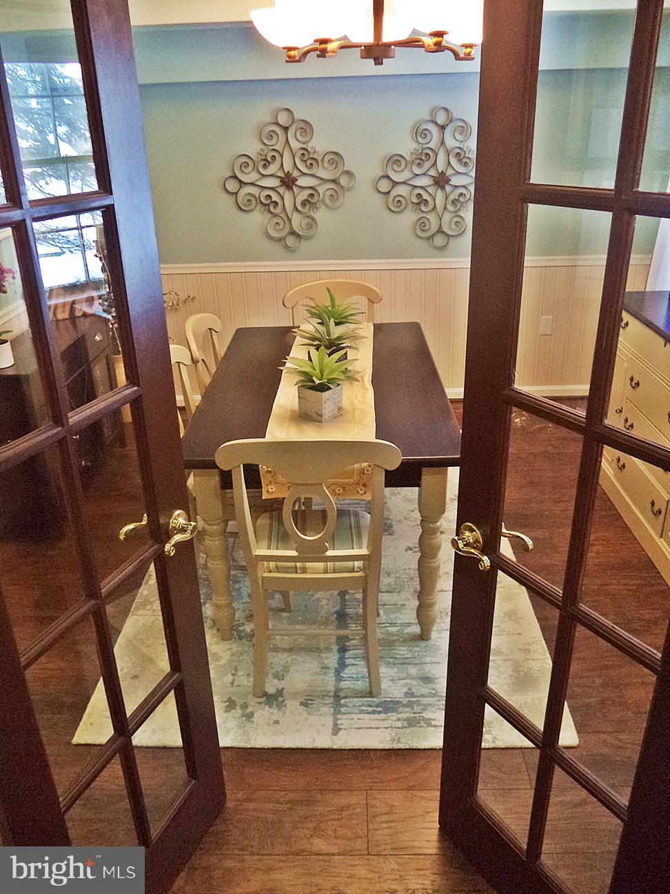 REGENT SQUARE - Residential