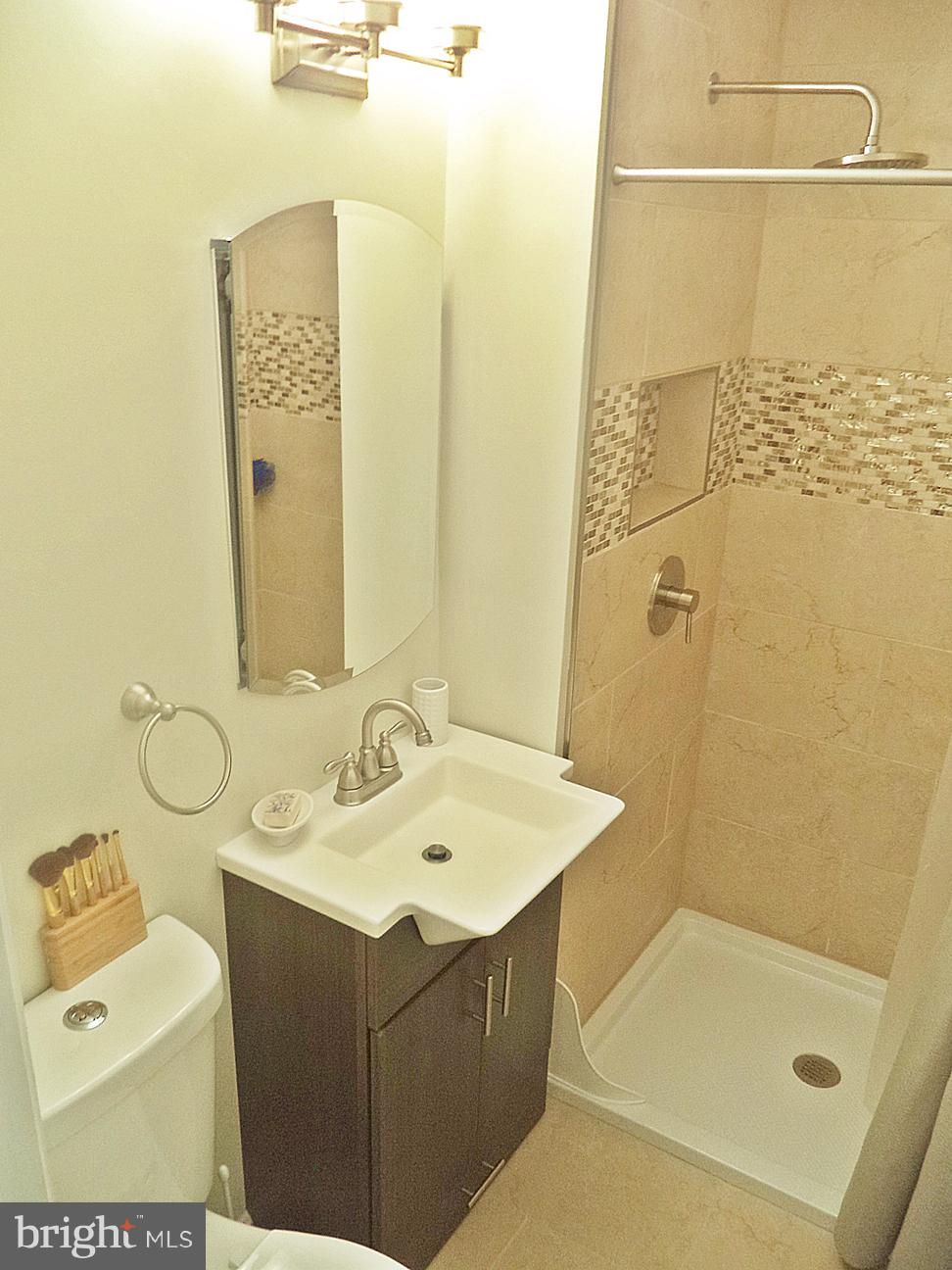 REGENT SQUARE - Residential