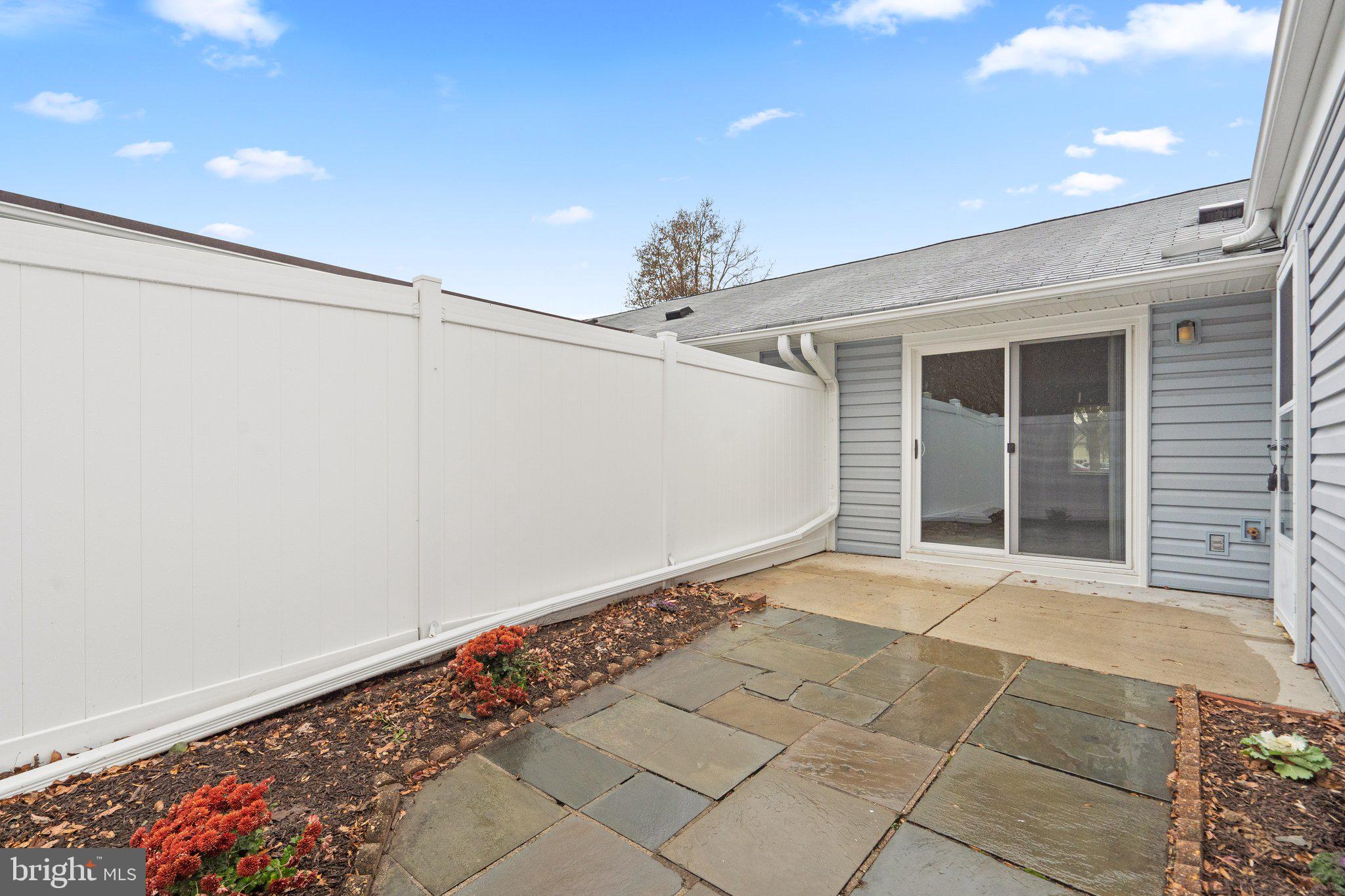 ROSSMOOR MUTUAL #10 - Residential