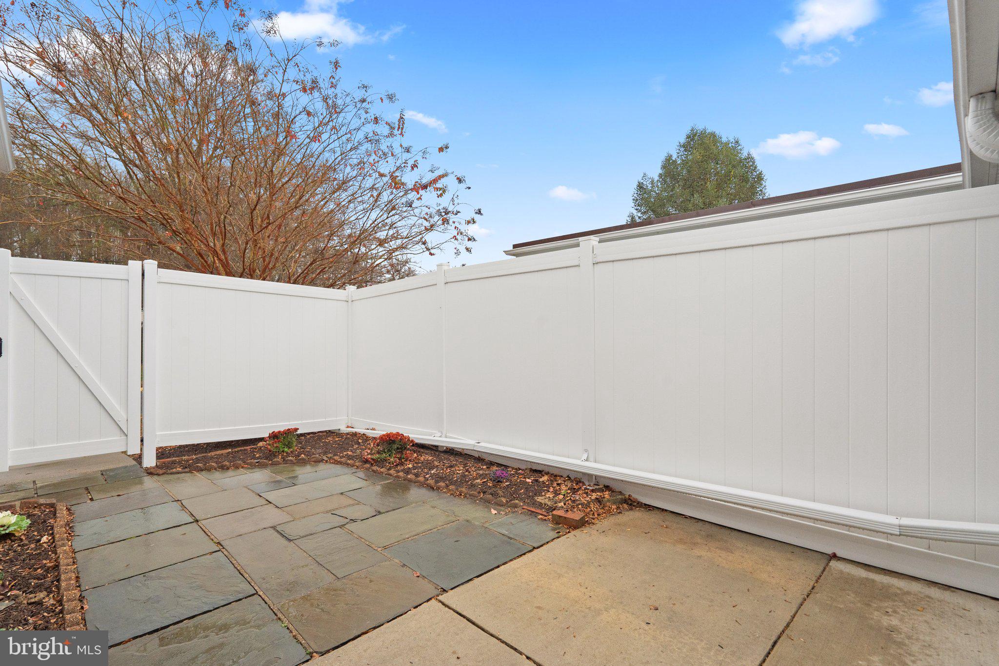 ROSSMOOR MUTUAL #10 - Residential