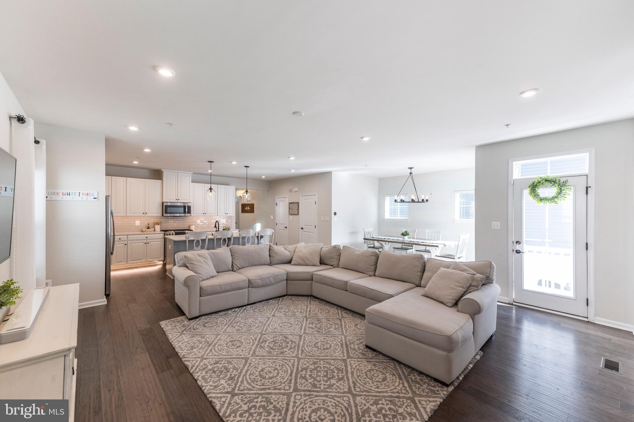 CABIN BRANCH - Residential