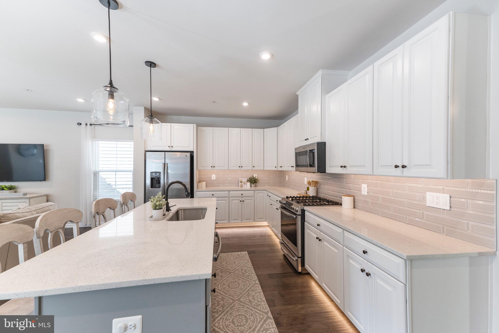 CABIN BRANCH - Residential