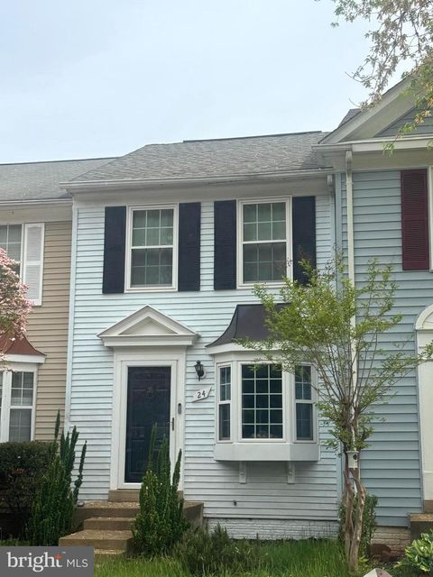 24 HUNTLEY COURT STERLING VA 20165