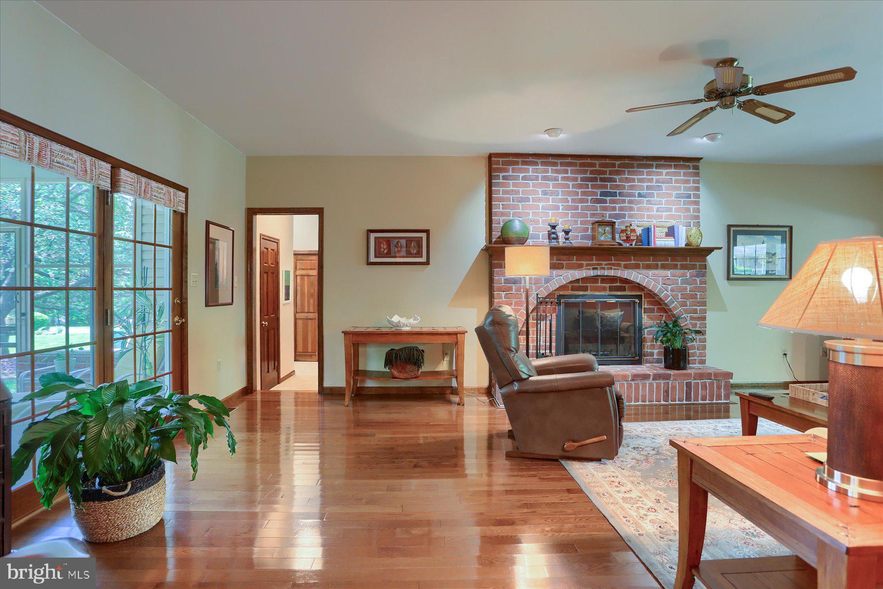 VILLAGE OF INNSBRUCK - Residential