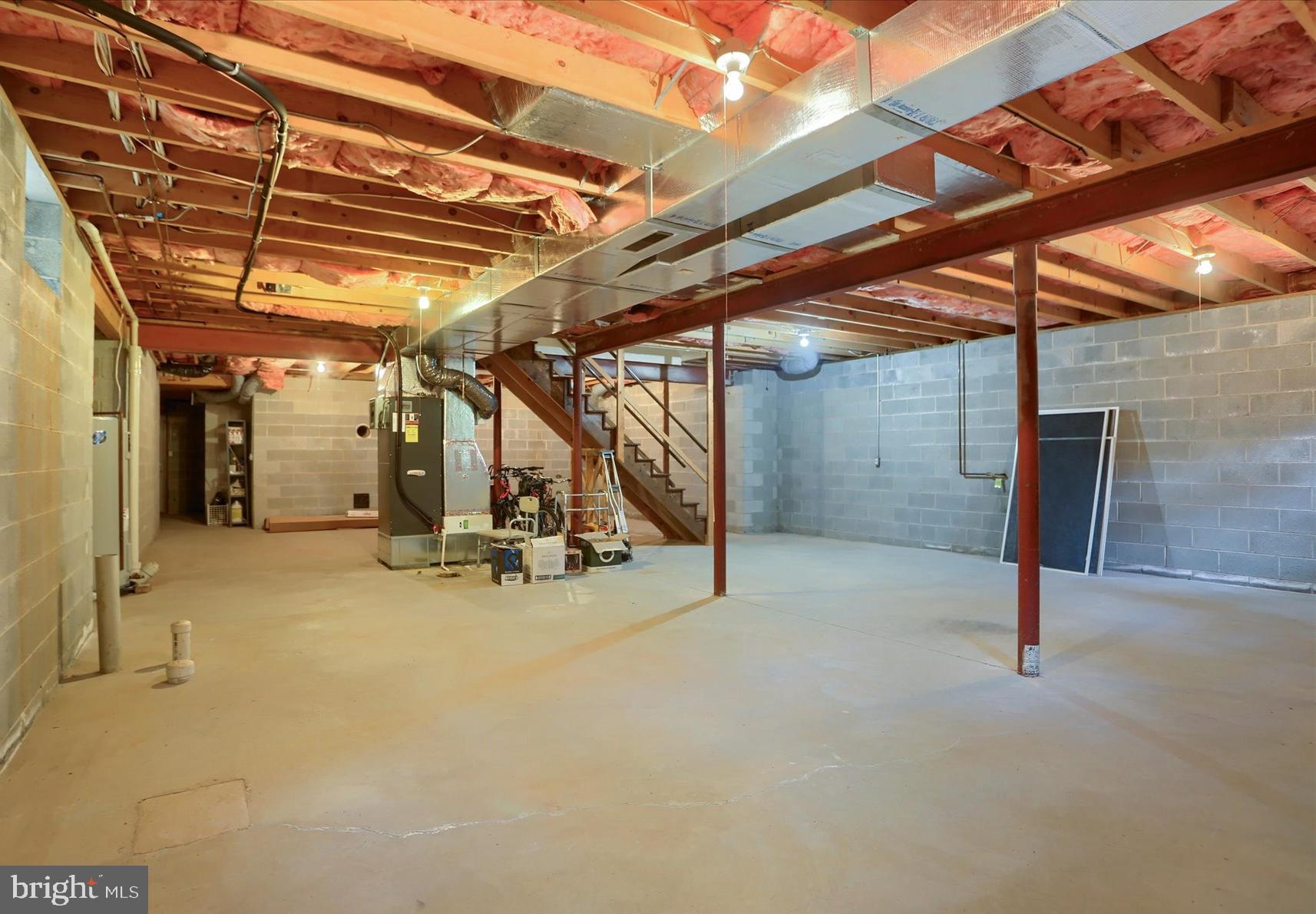 VILLAGE OF INNSBRUCK - Residential