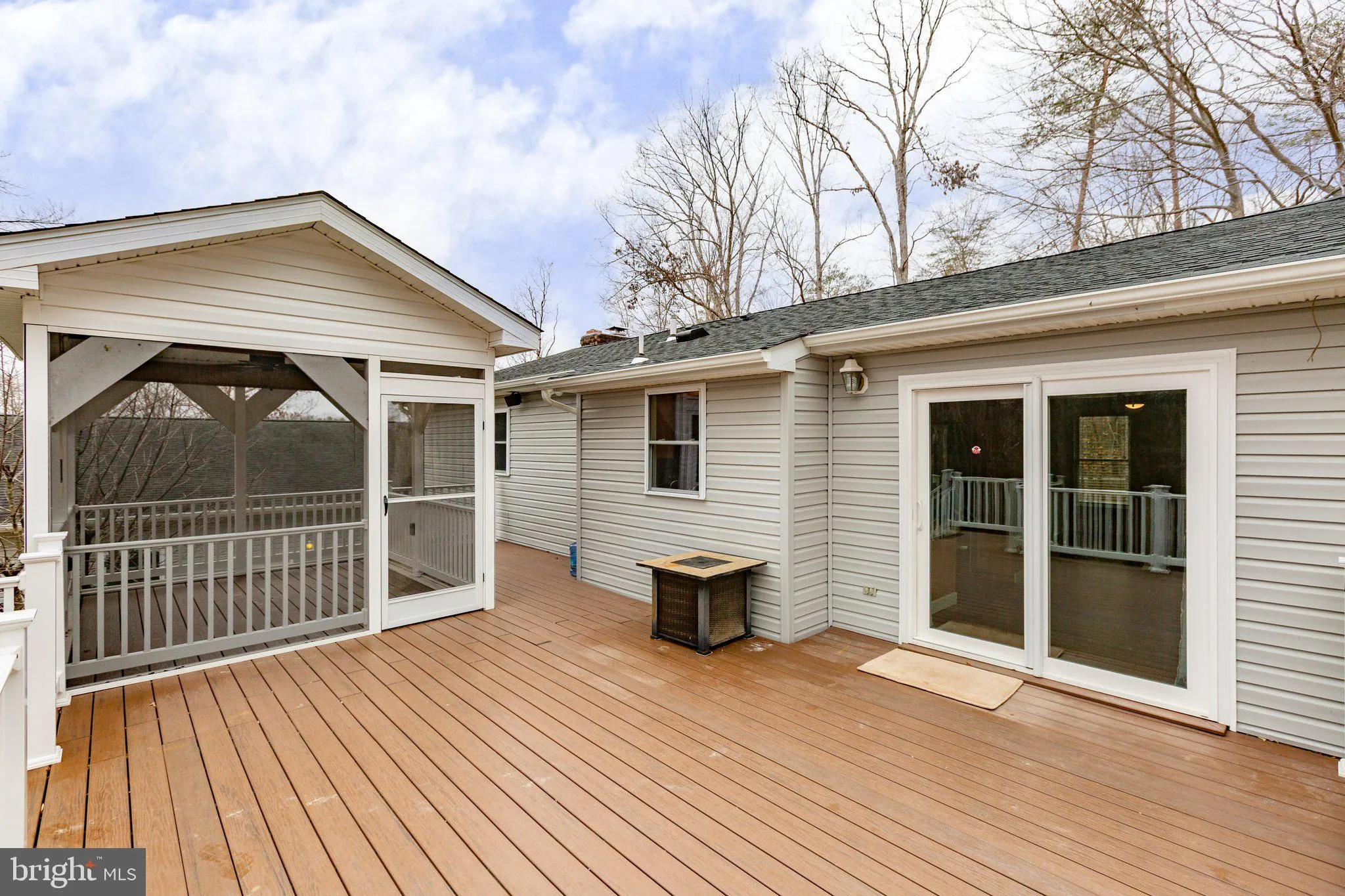 Fredericksburg, Virginia 22406, United States, 4 Bedrooms Bedrooms, ,3 BathroomsBathrooms,Residential,Active,98654