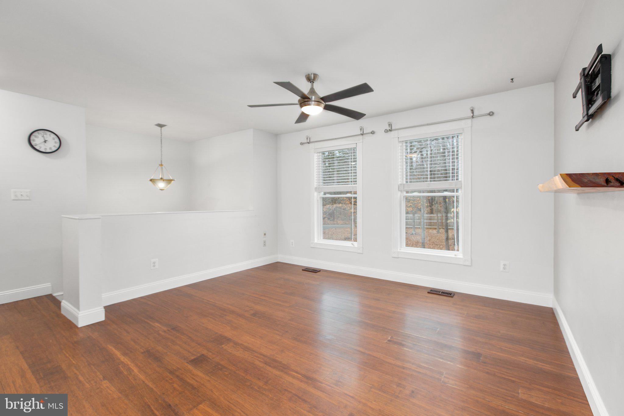 LAURELWOOD - Residential