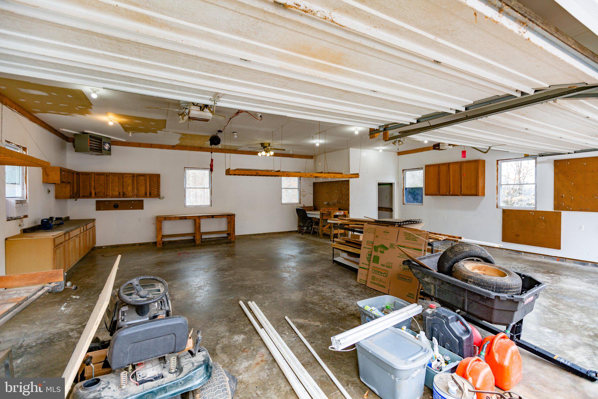 LAURELWOOD - Residential