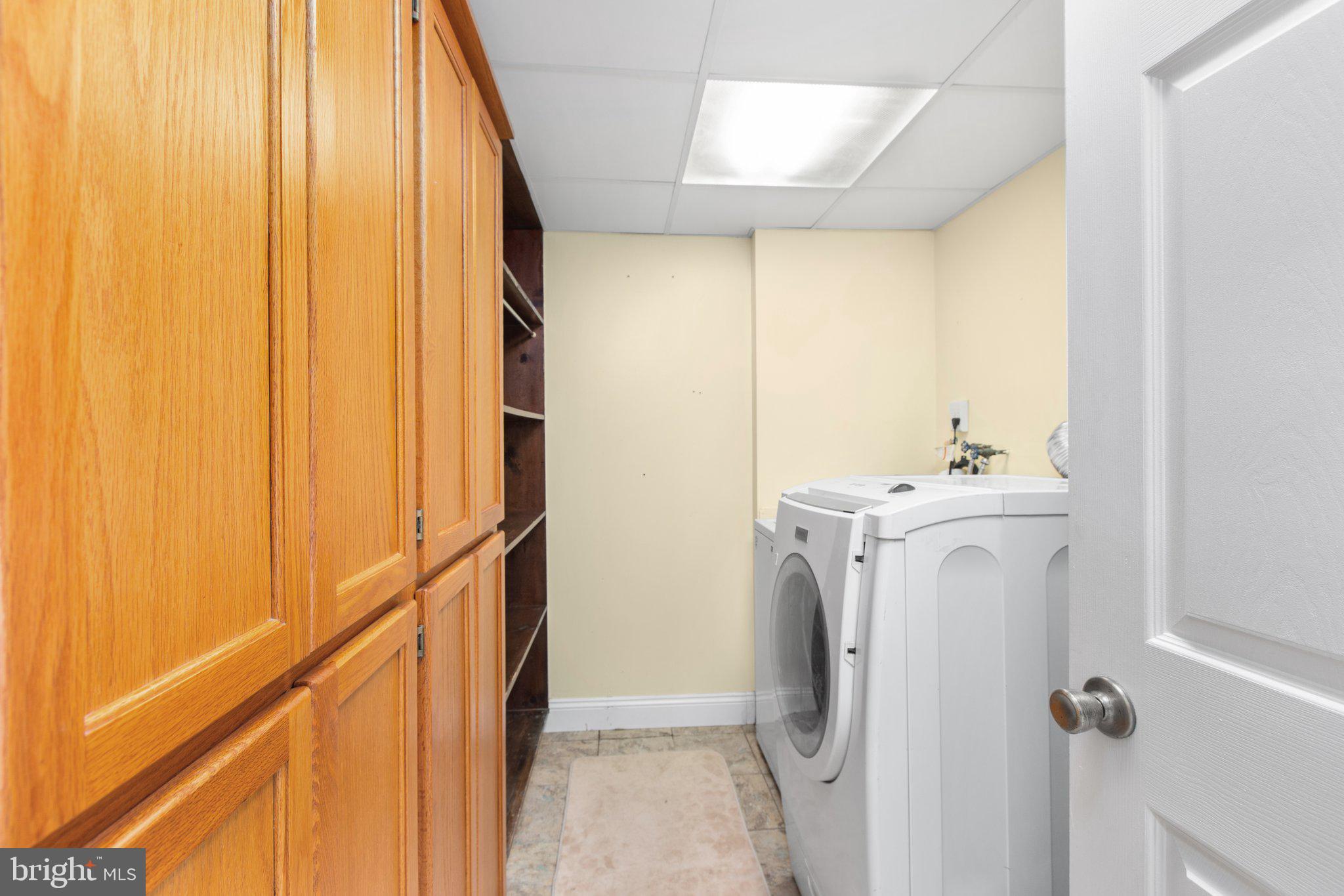 LAURELWOOD - Residential