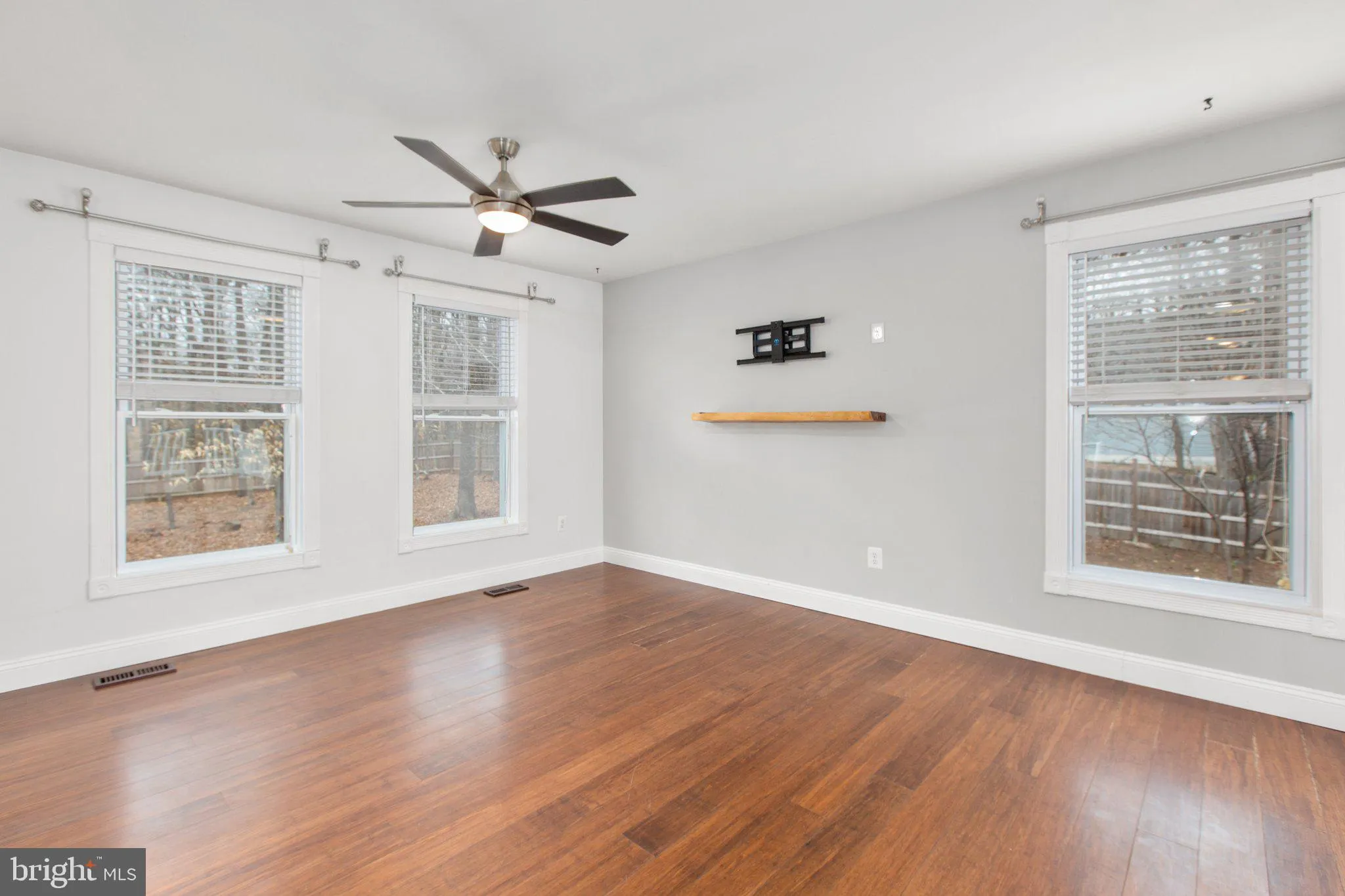 Fredericksburg, Virginia 22406, United States, 4 Bedrooms Bedrooms, ,3 BathroomsBathrooms,Residential,Active,98654