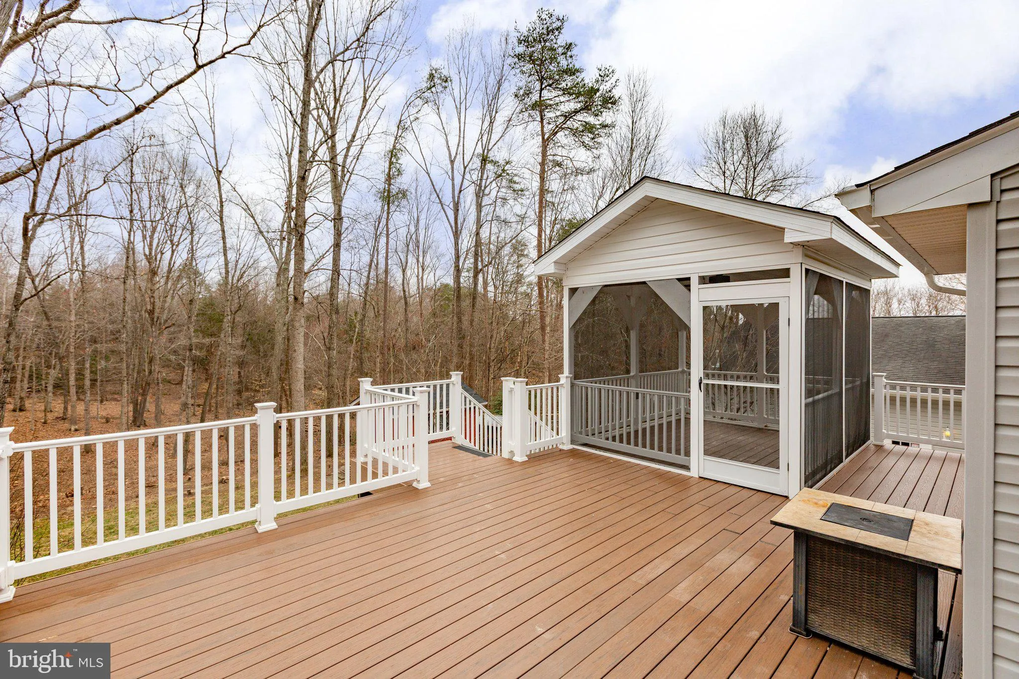 Fredericksburg, Virginia 22406, United States, 4 Bedrooms Bedrooms, ,3 BathroomsBathrooms,Residential,Active,98654