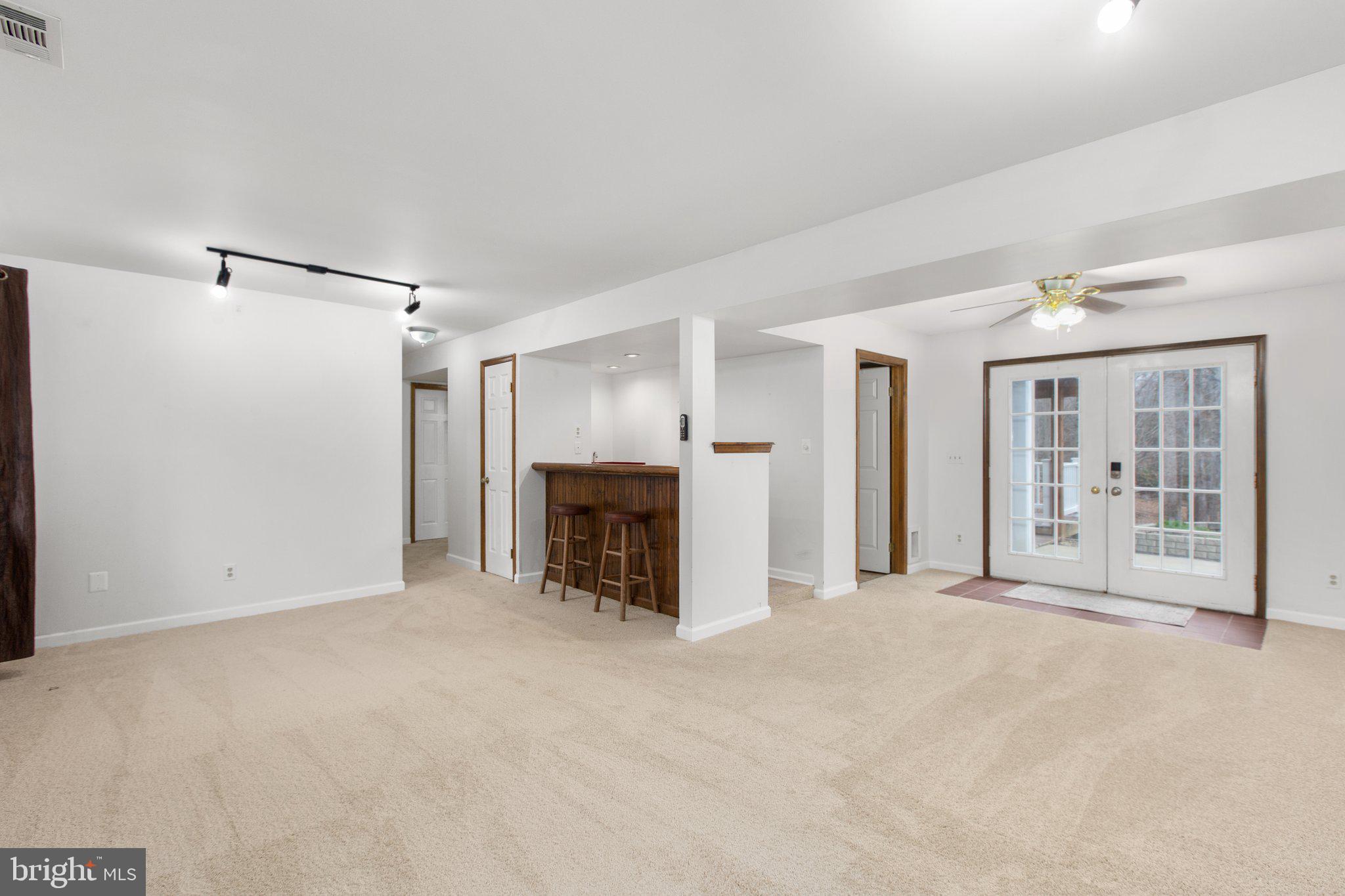 LAURELWOOD - Residential