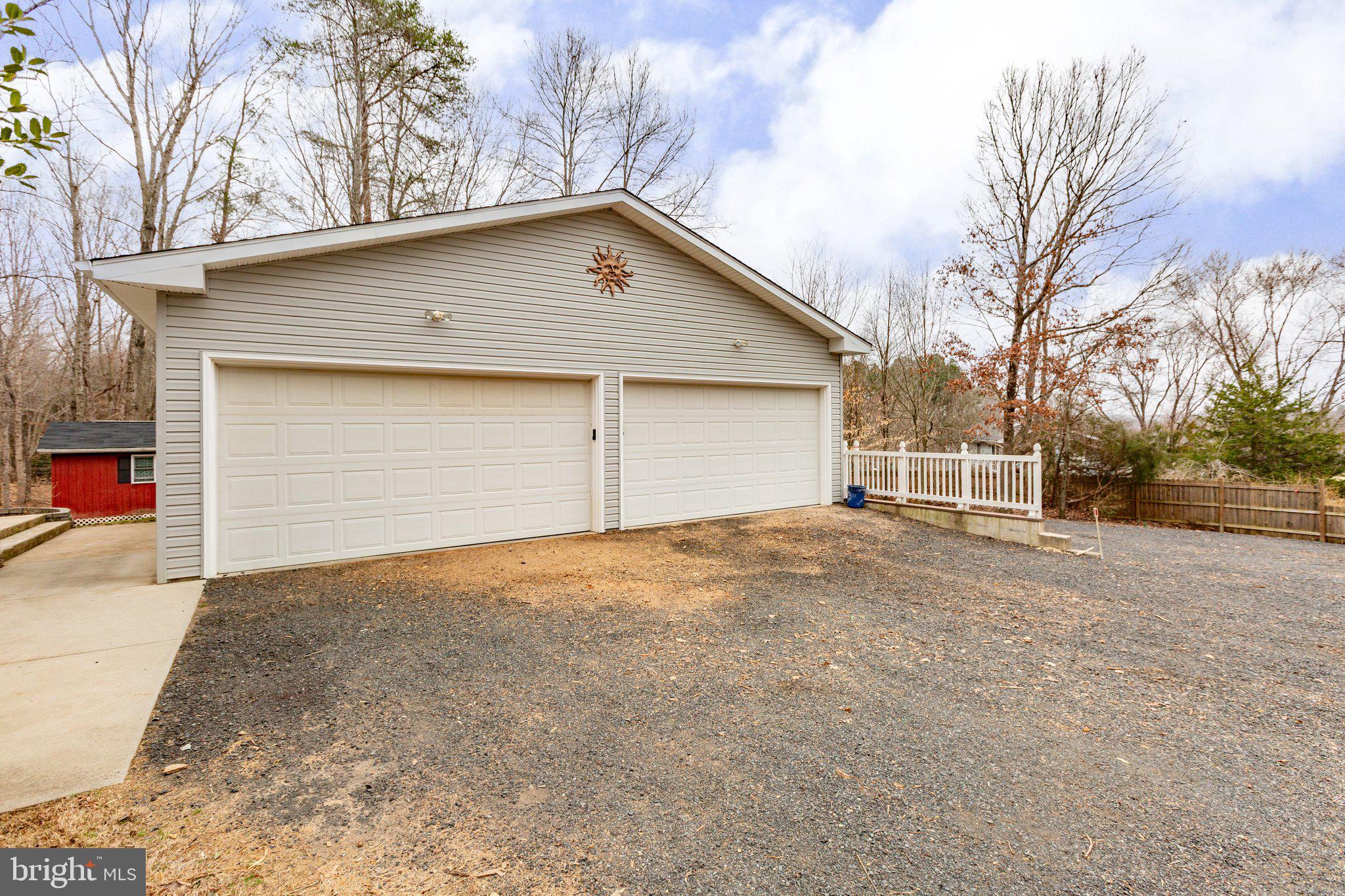 LAURELWOOD - Residential