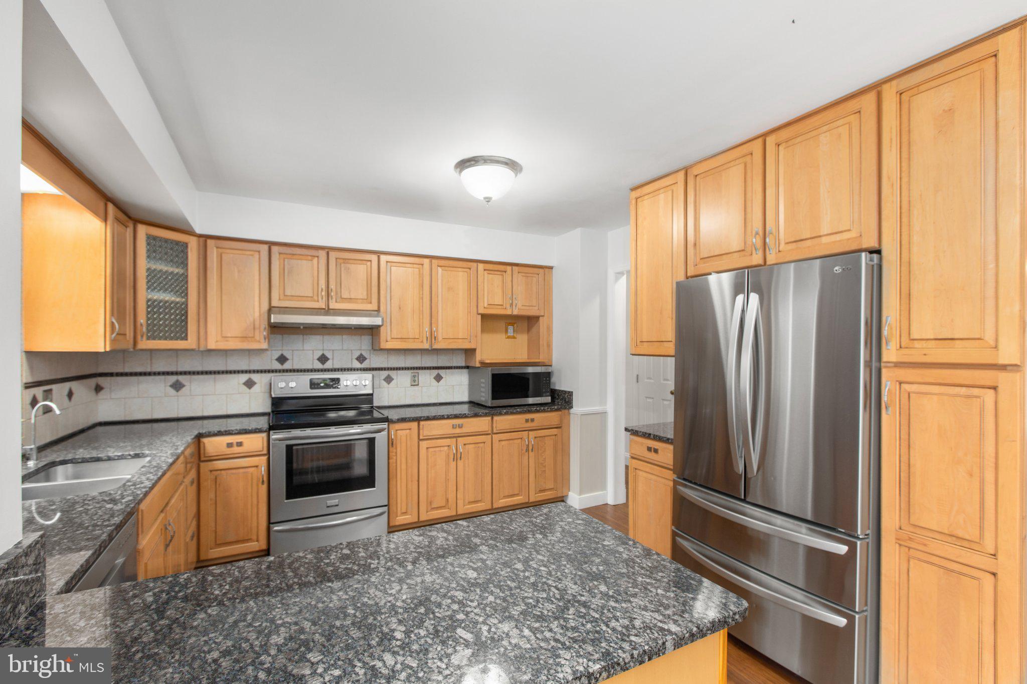 LAURELWOOD - Residential