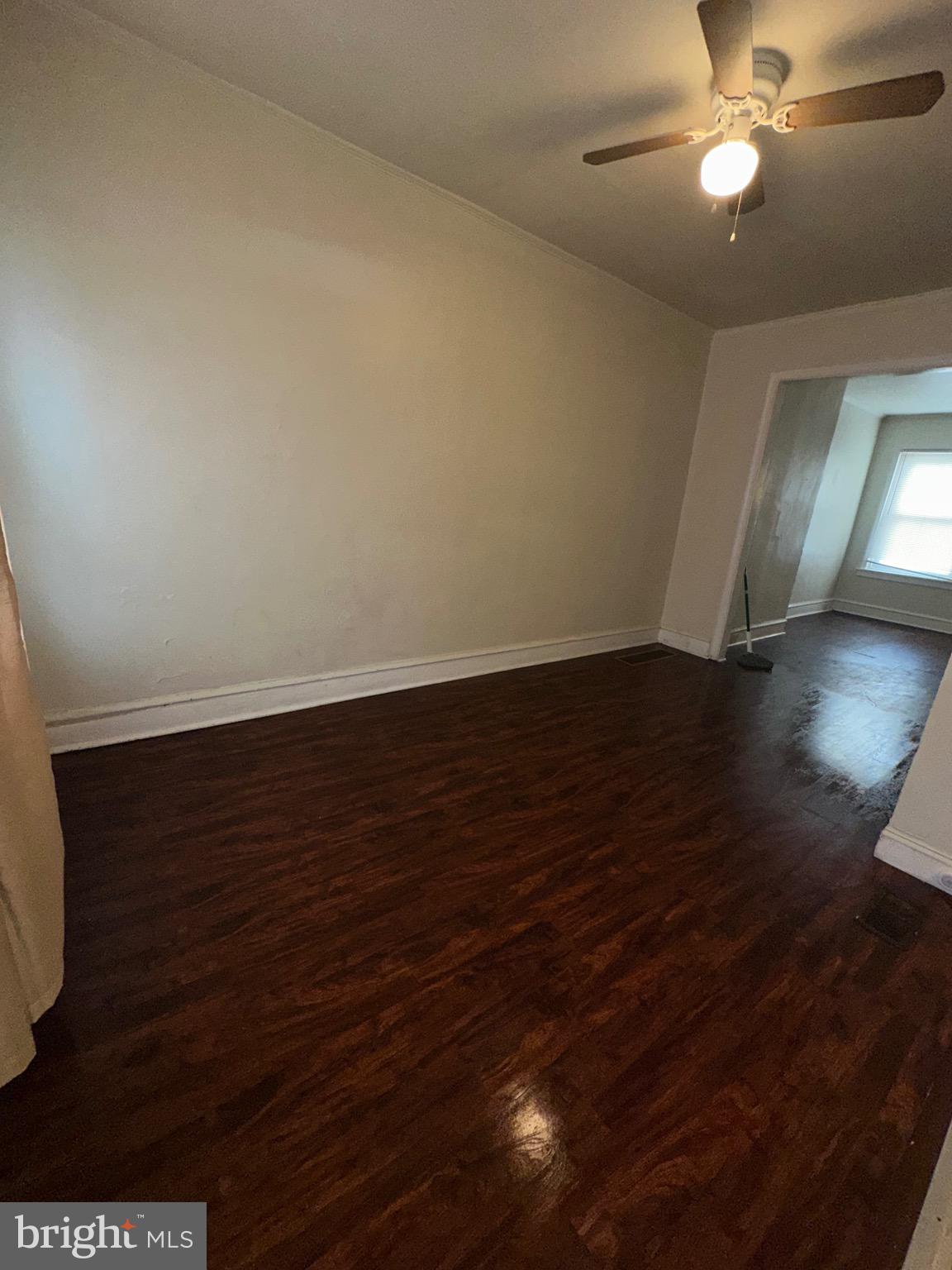 ELMWOOD PARK - Residential