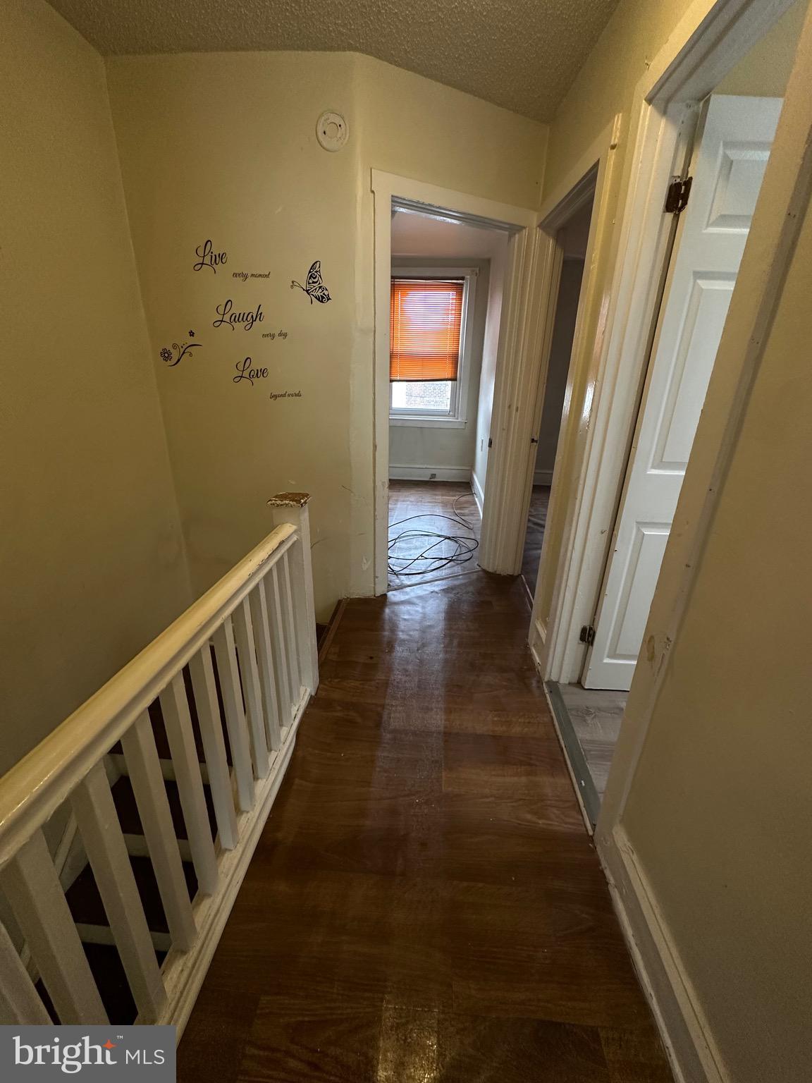 ELMWOOD PARK - Residential