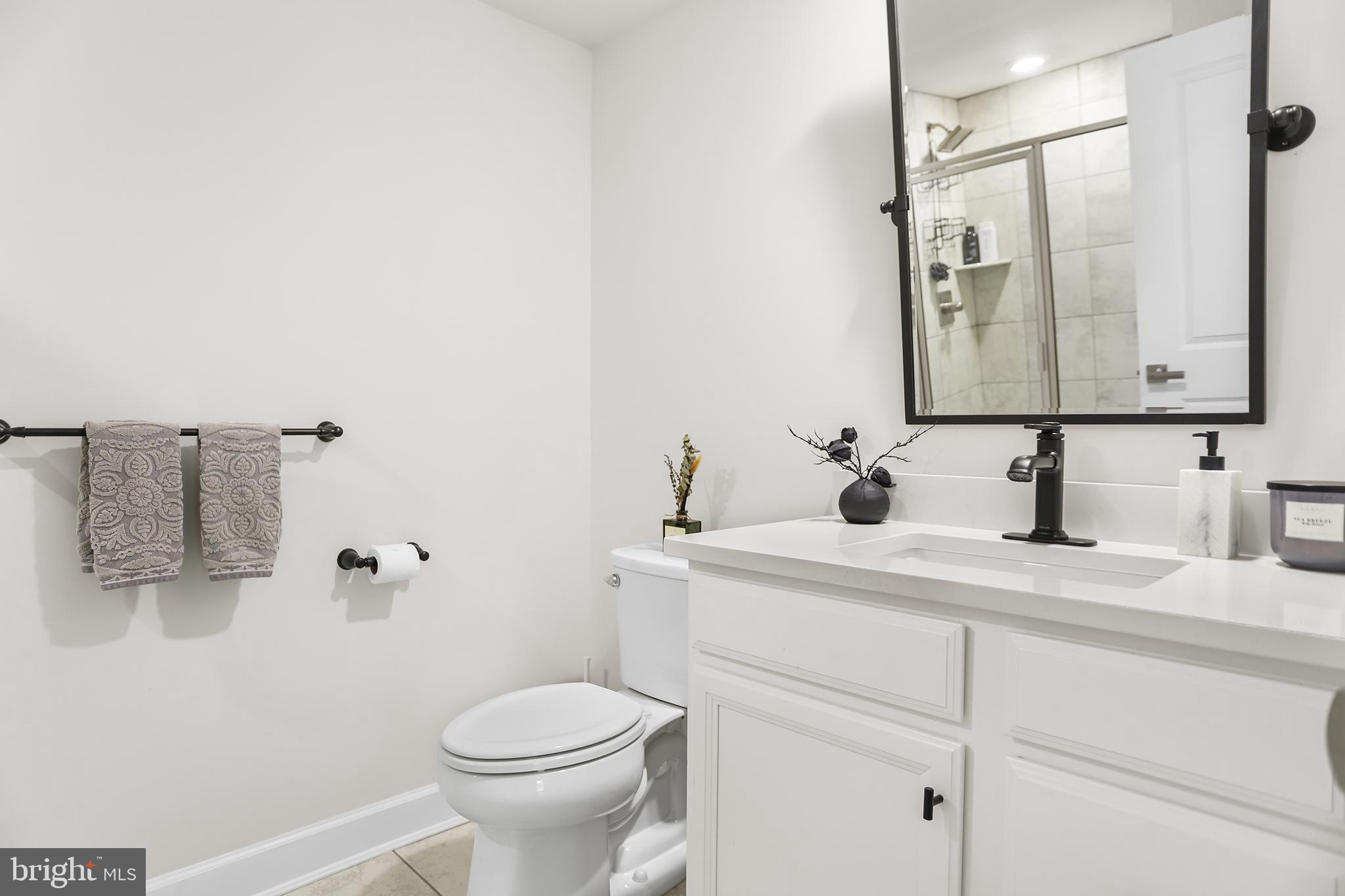 PONDS EDGE - Residential