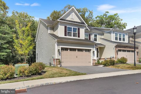 233 PONDS EDGE DRIVE MEDIA PA 19063