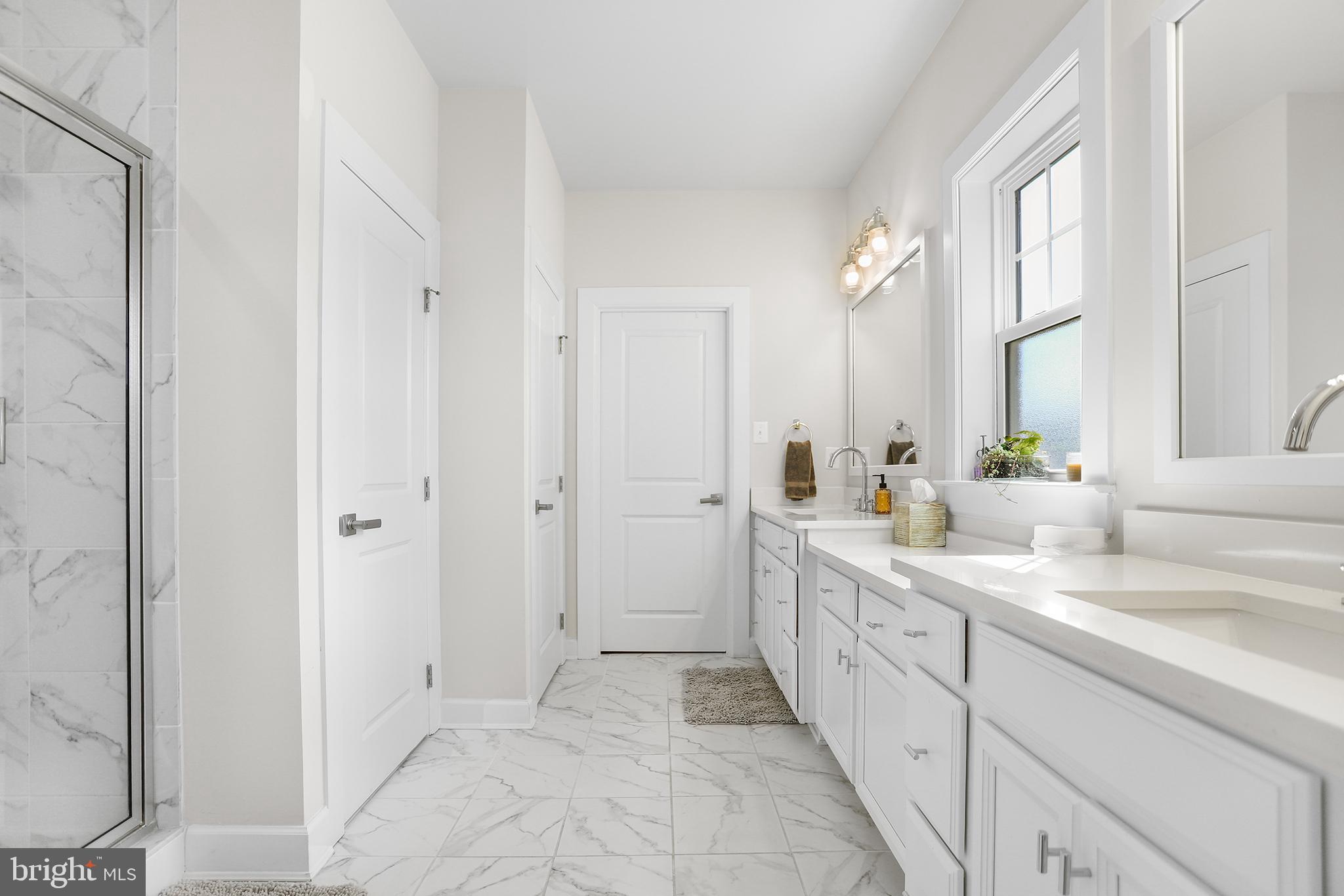 PONDS EDGE - Residential