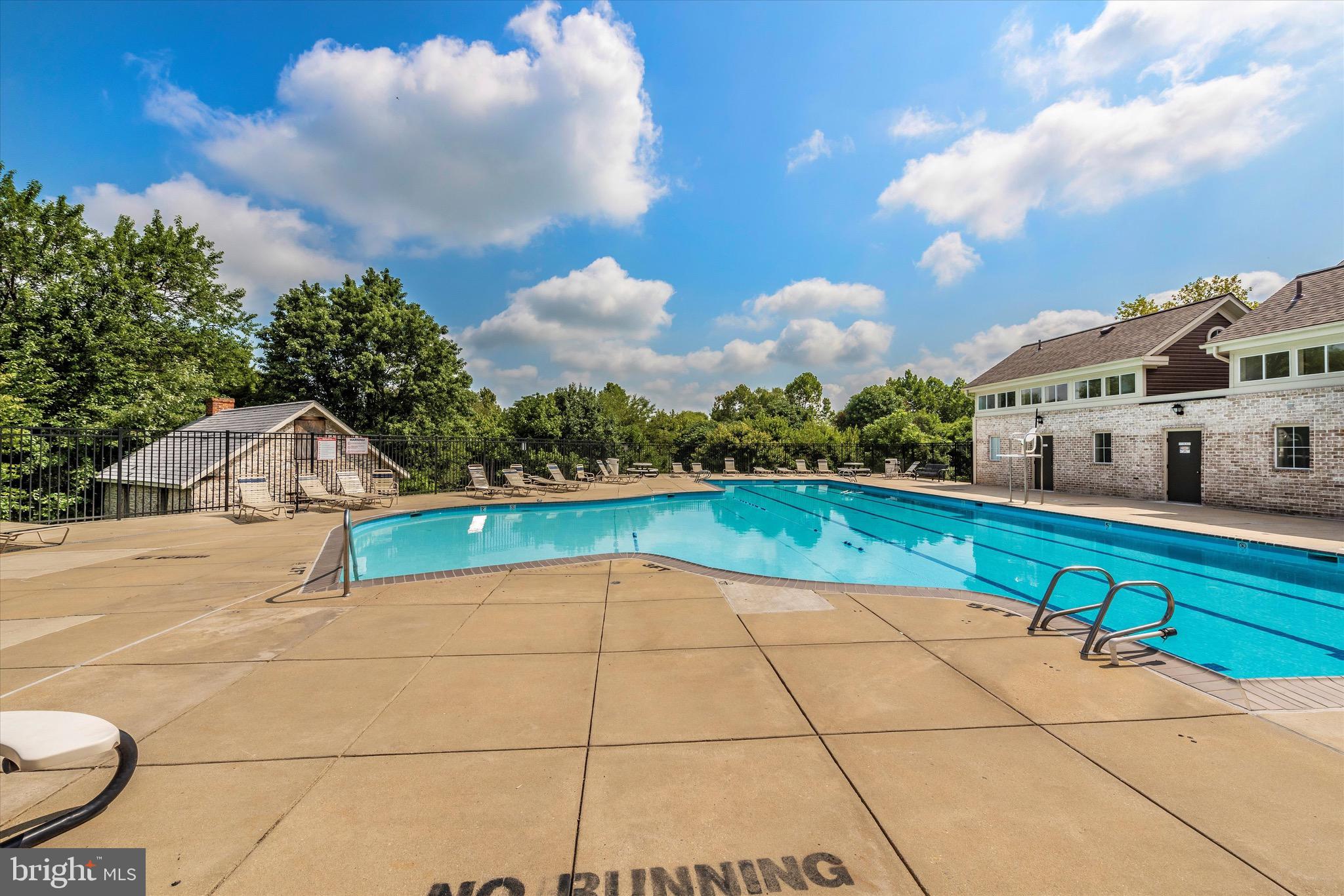 TUSCARORA KNOLLS - Residential