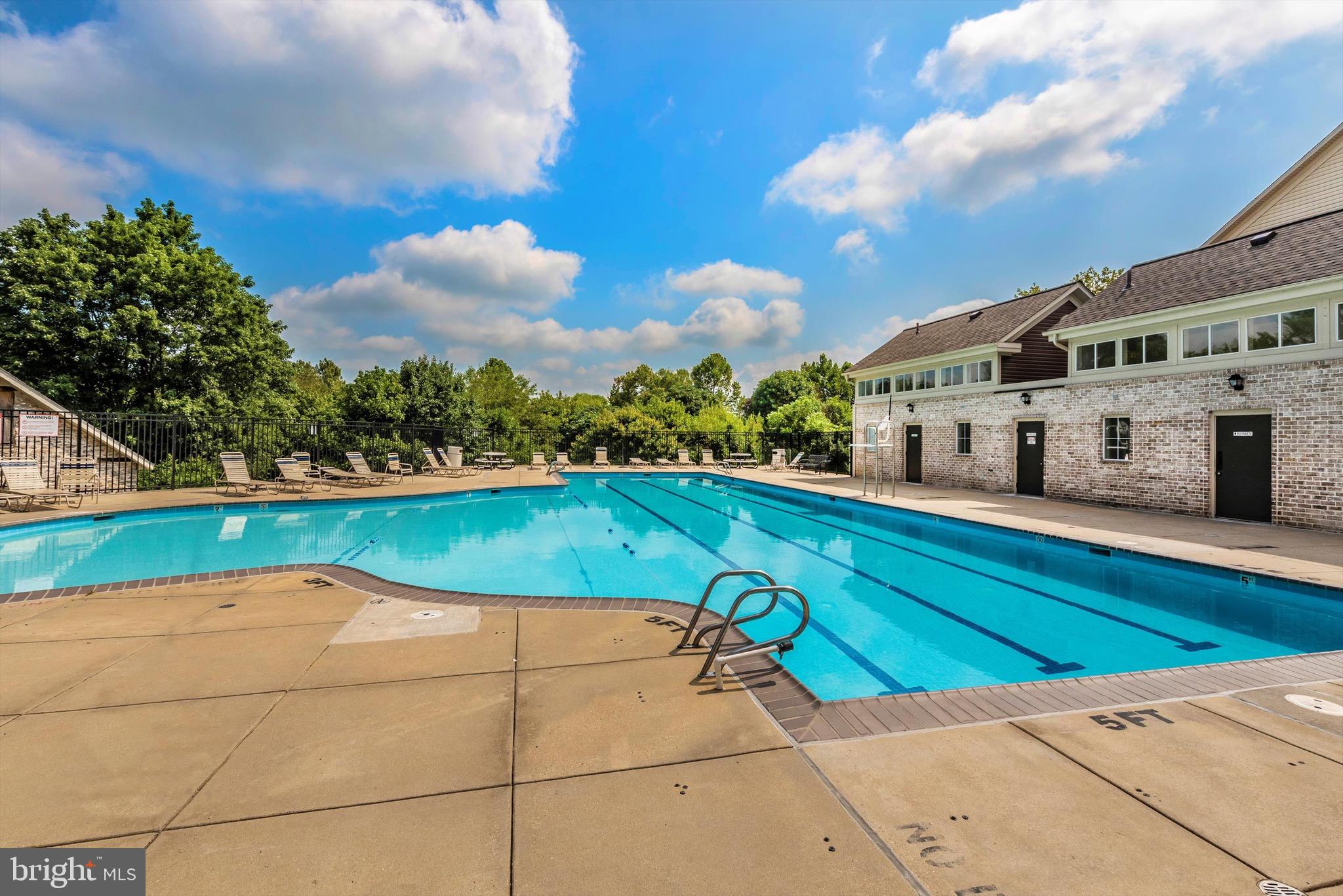 TUSCARORA KNOLLS - Residential