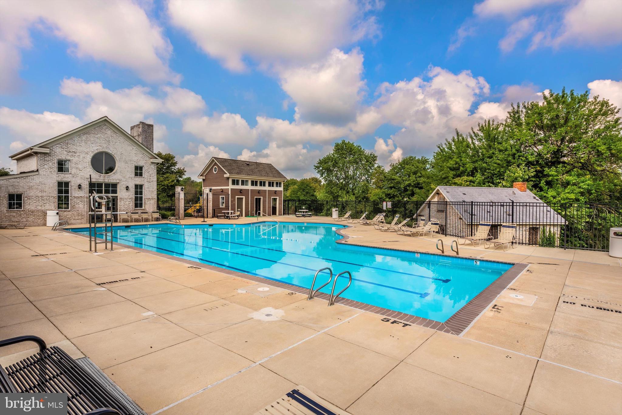 TUSCARORA KNOLLS - Residential