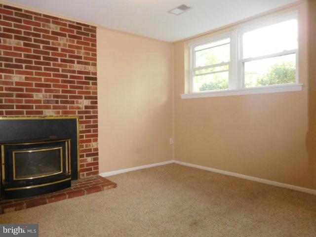 DALE CITY - Residential Lease