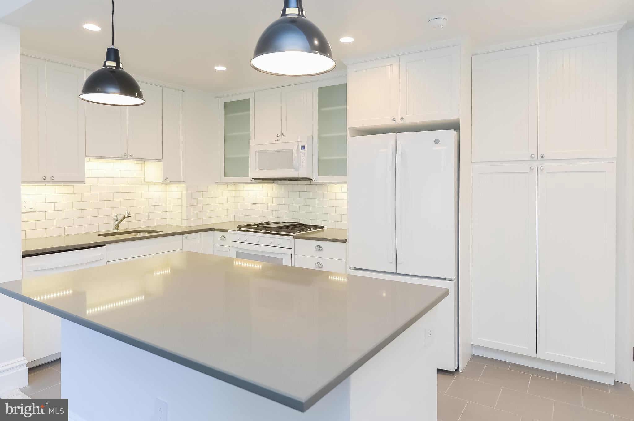 1520 SPRUCE STREET 28 1109