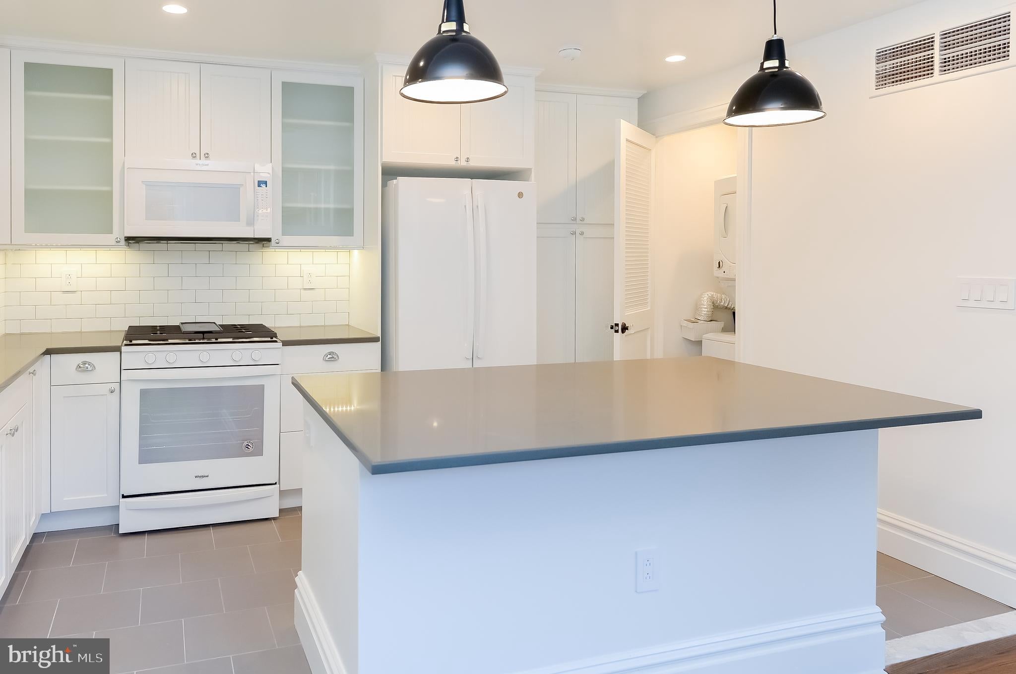1520 SPRUCE STREET 28 1109