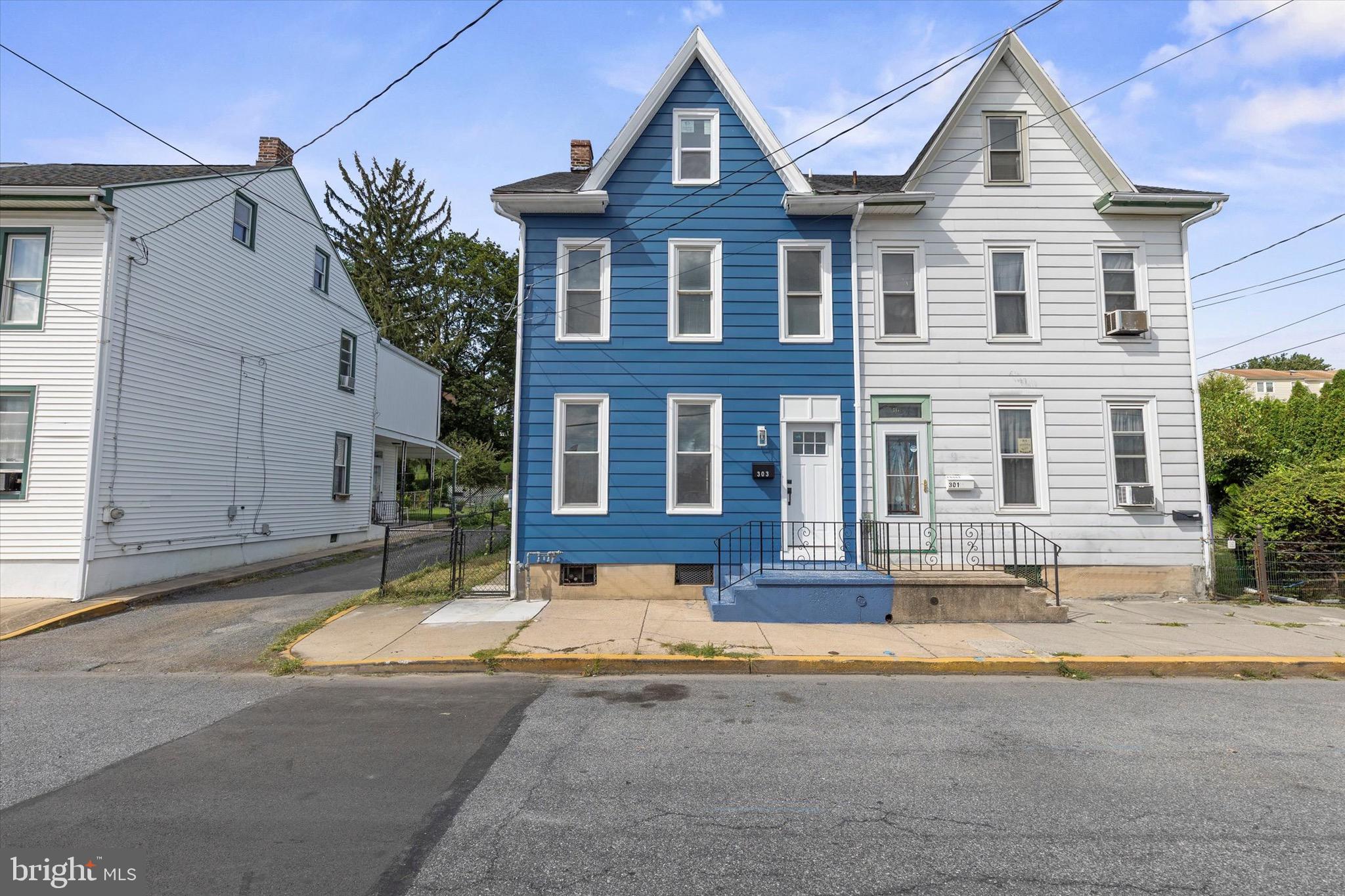 303 CANAL STREET