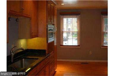 OLD GEORGETOWN VILLAGE - Residential Lease