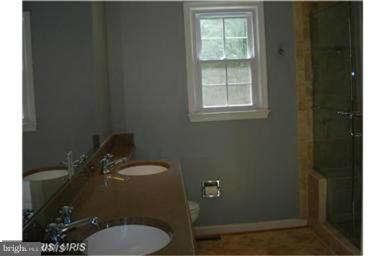 OLD GEORGETOWN VILLAGE - Residential Lease