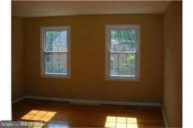 OLD GEORGETOWN VILLAGE - Residential Lease