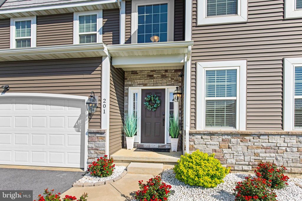 Photo of 201 Mason Way, NEW HOLLAND, PA 17557 (MLS # PALA2070976)