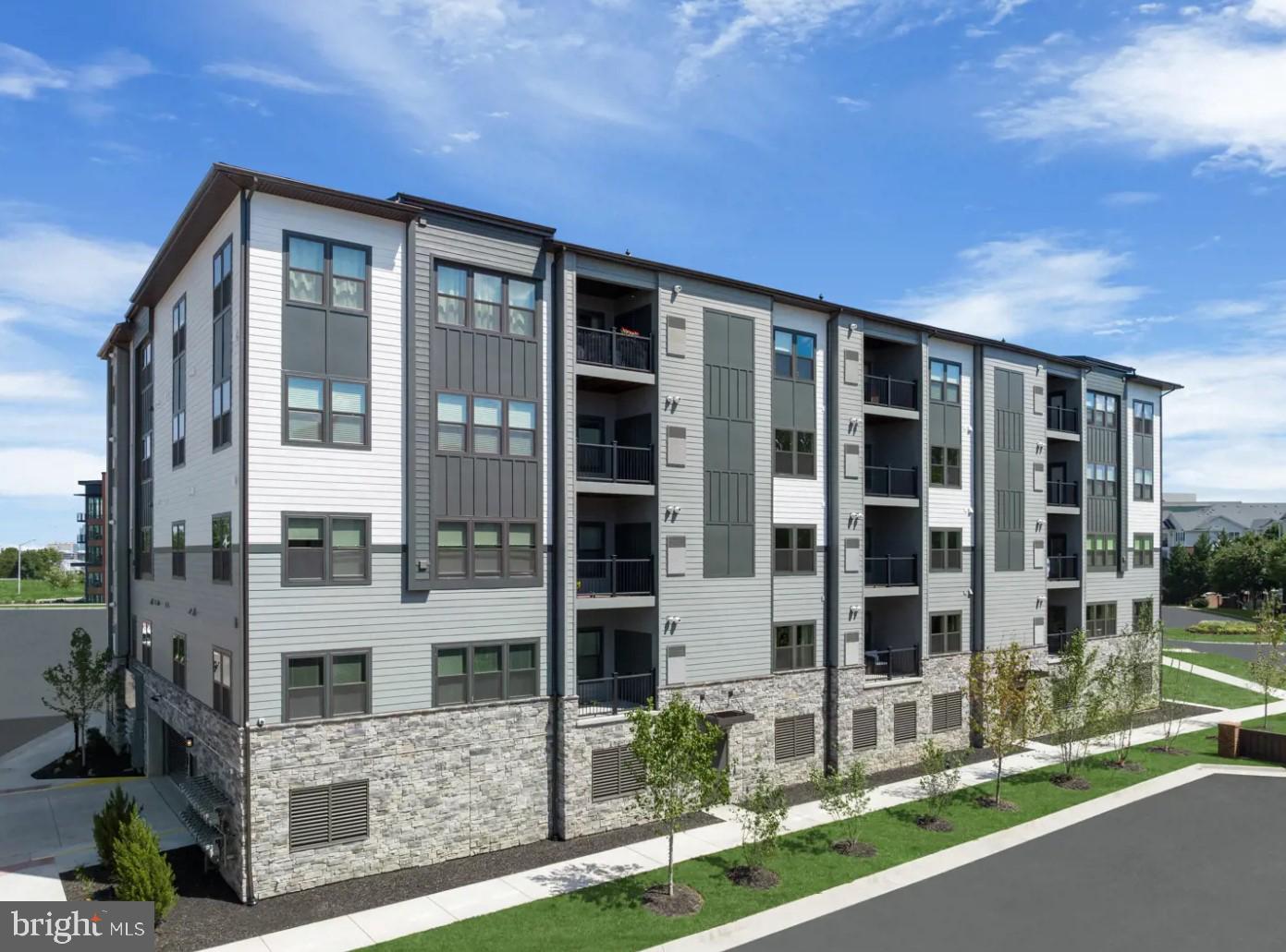 WOODLAND PARK STATION - Residential Lease