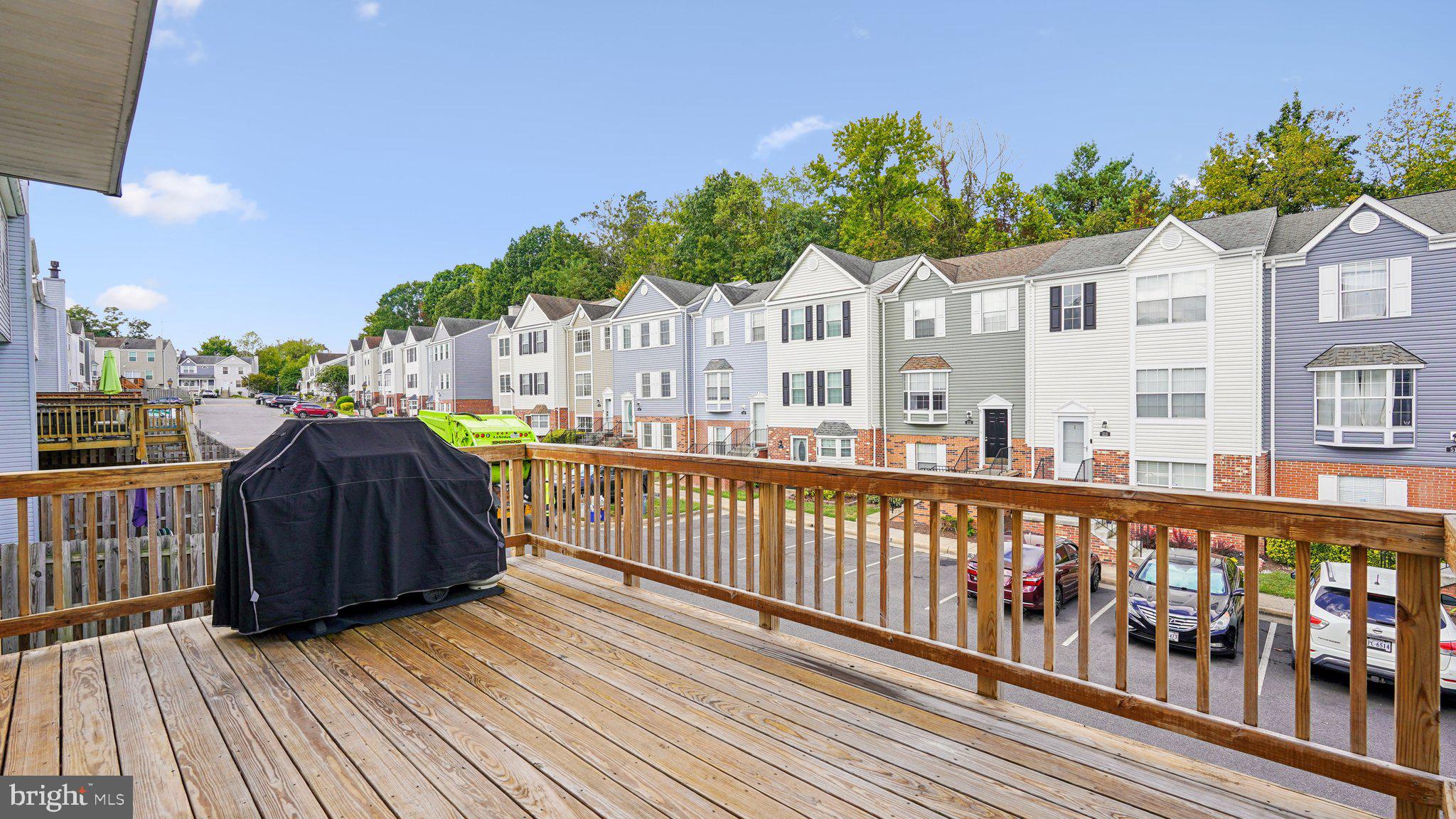 SUNNINGDALE MEADOWS - Residential