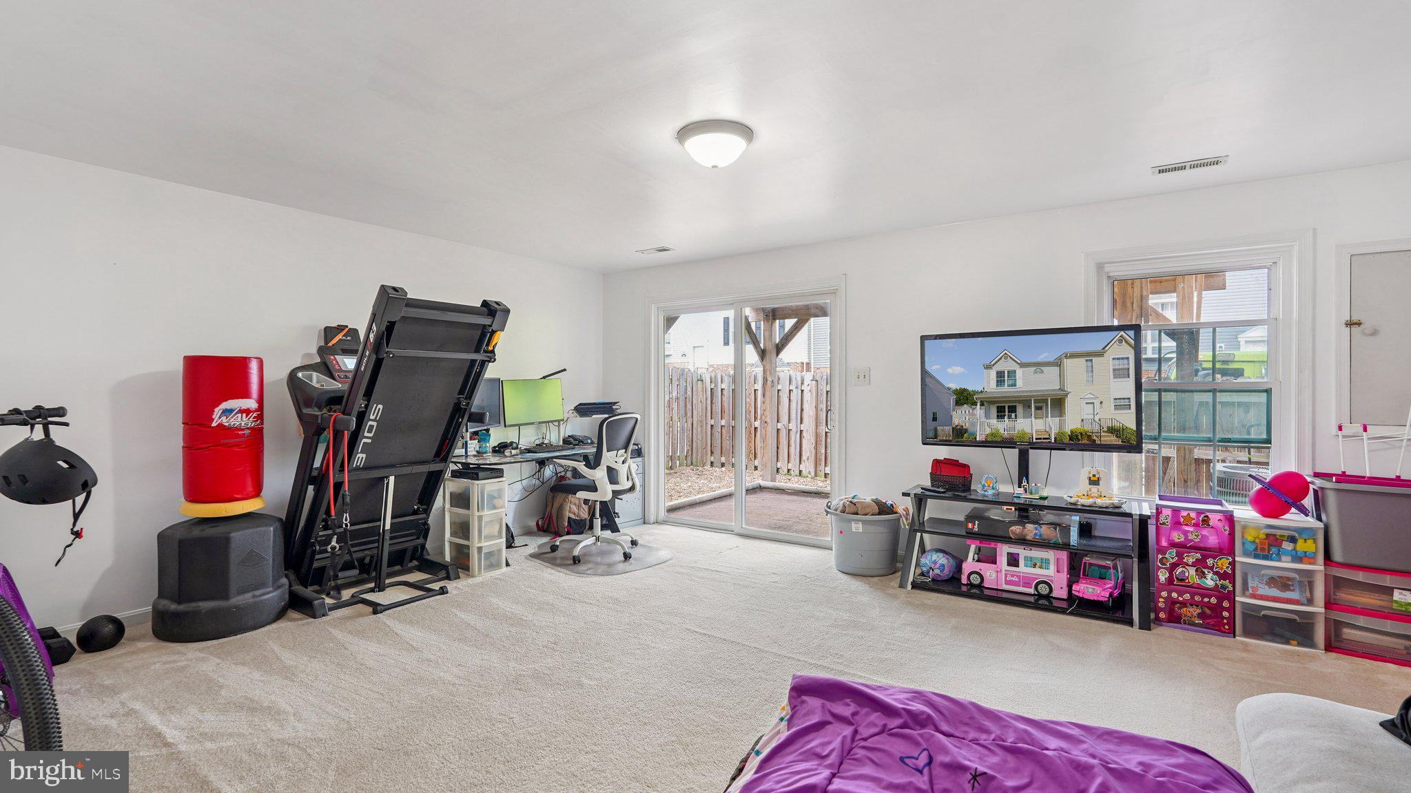 SUNNINGDALE MEADOWS - Residential