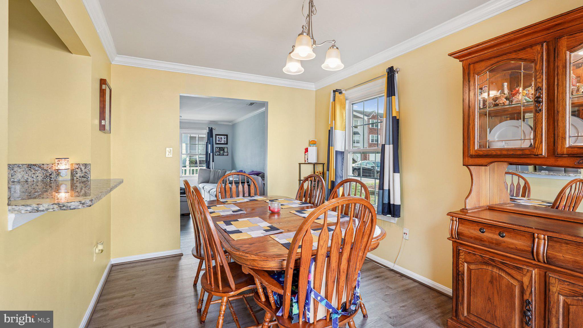 SUNNINGDALE MEADOWS - Residential