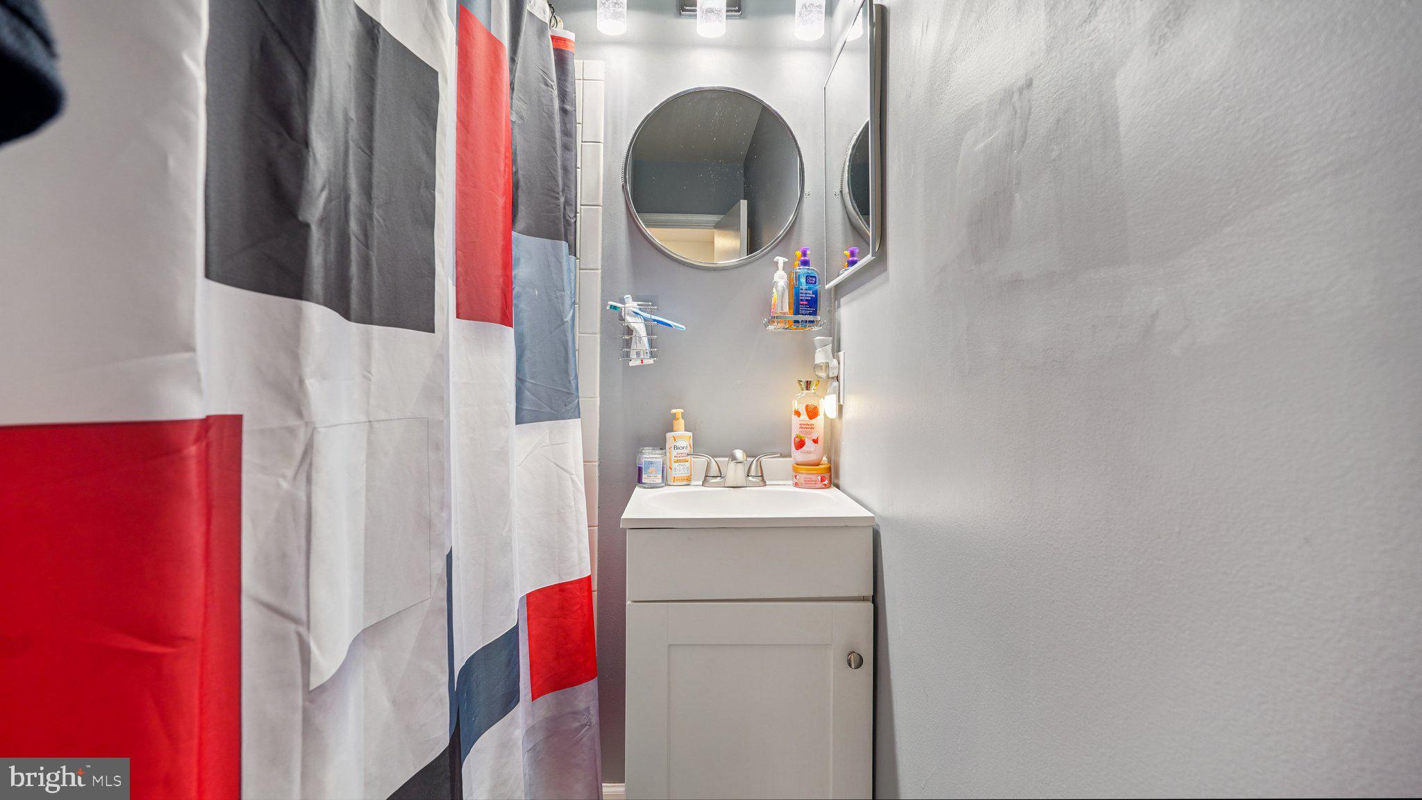 SUNNINGDALE MEADOWS - Residential