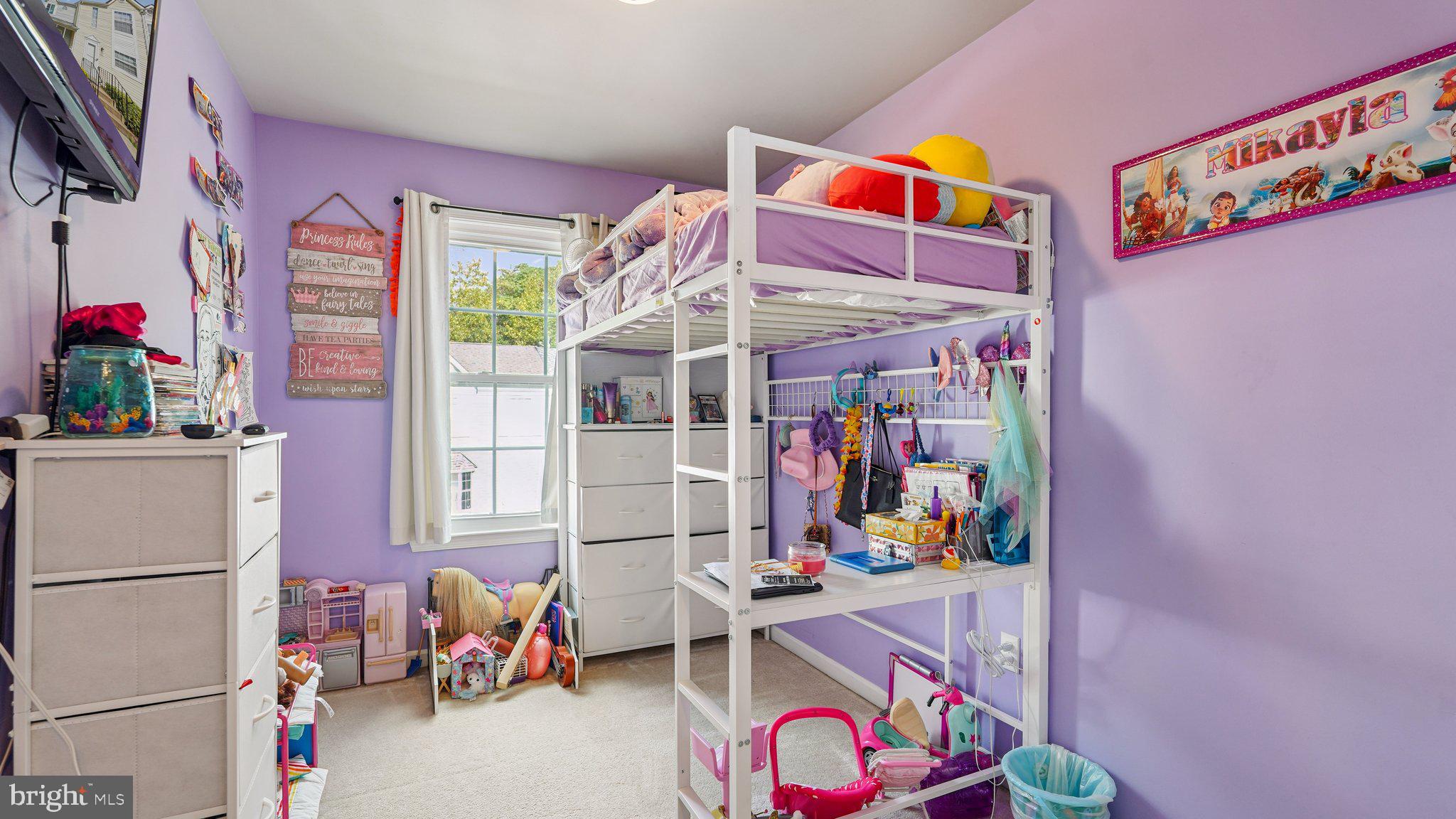 SUNNINGDALE MEADOWS - Residential