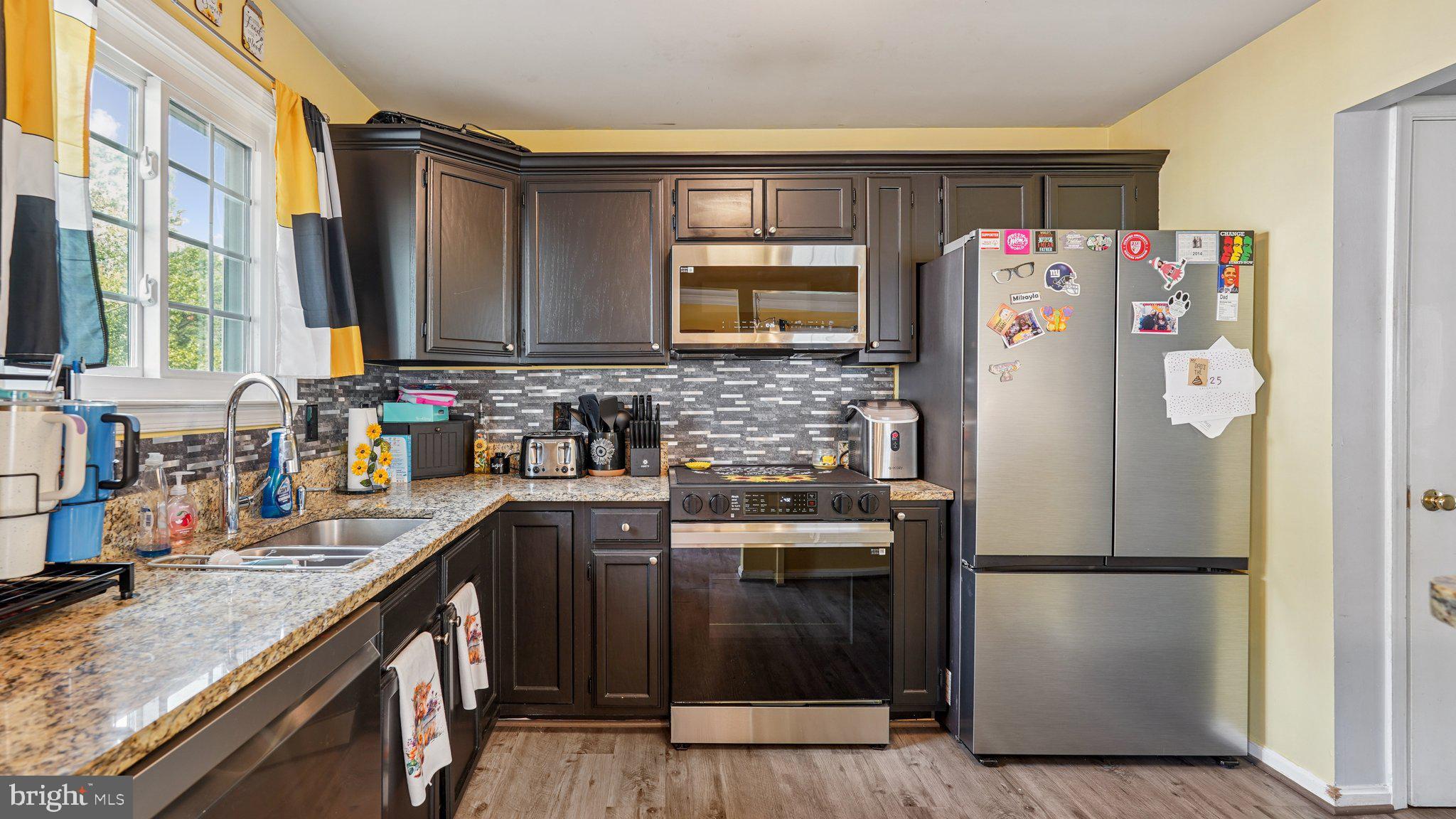 SUNNINGDALE MEADOWS - Residential