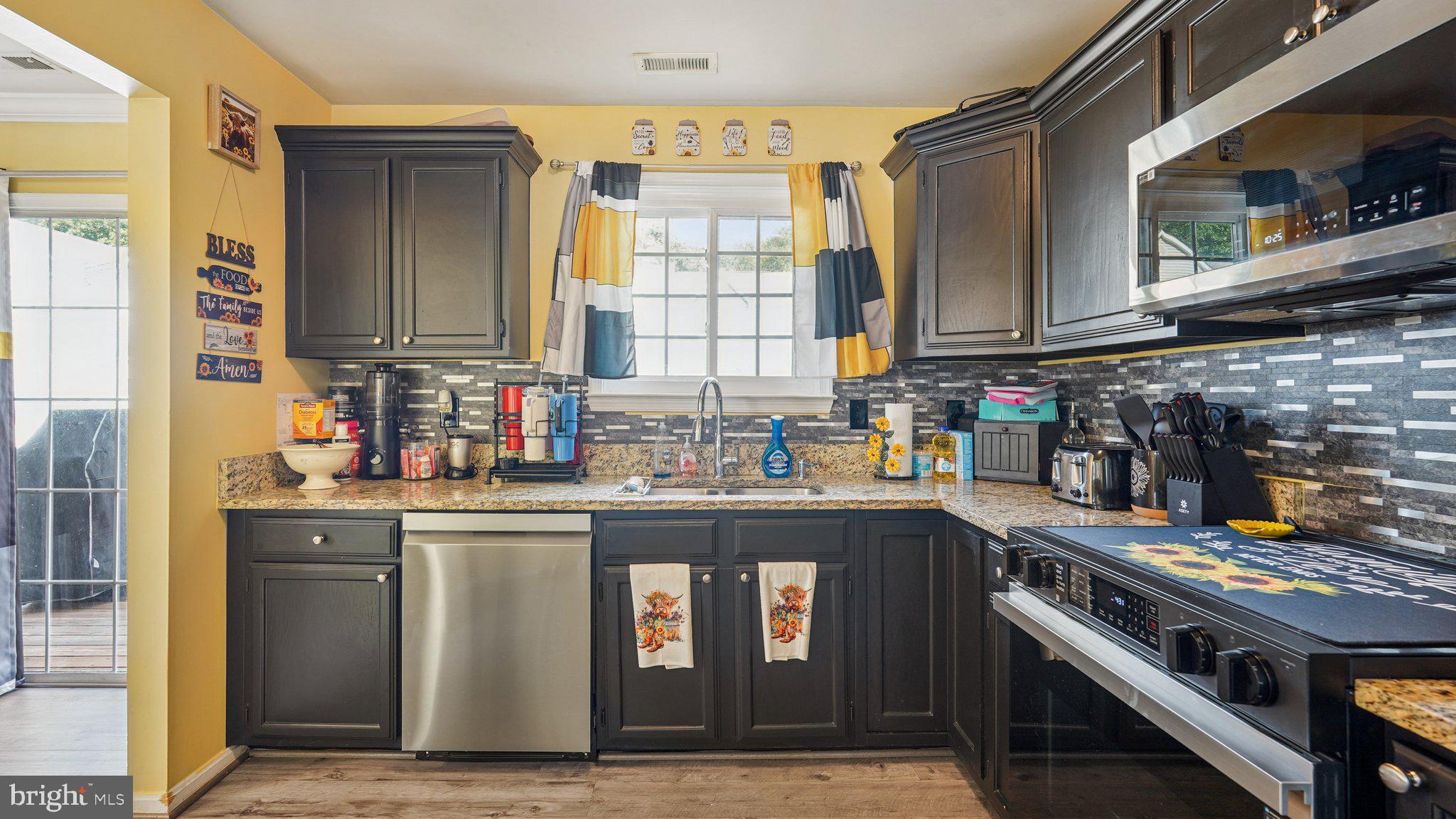 SUNNINGDALE MEADOWS - Residential