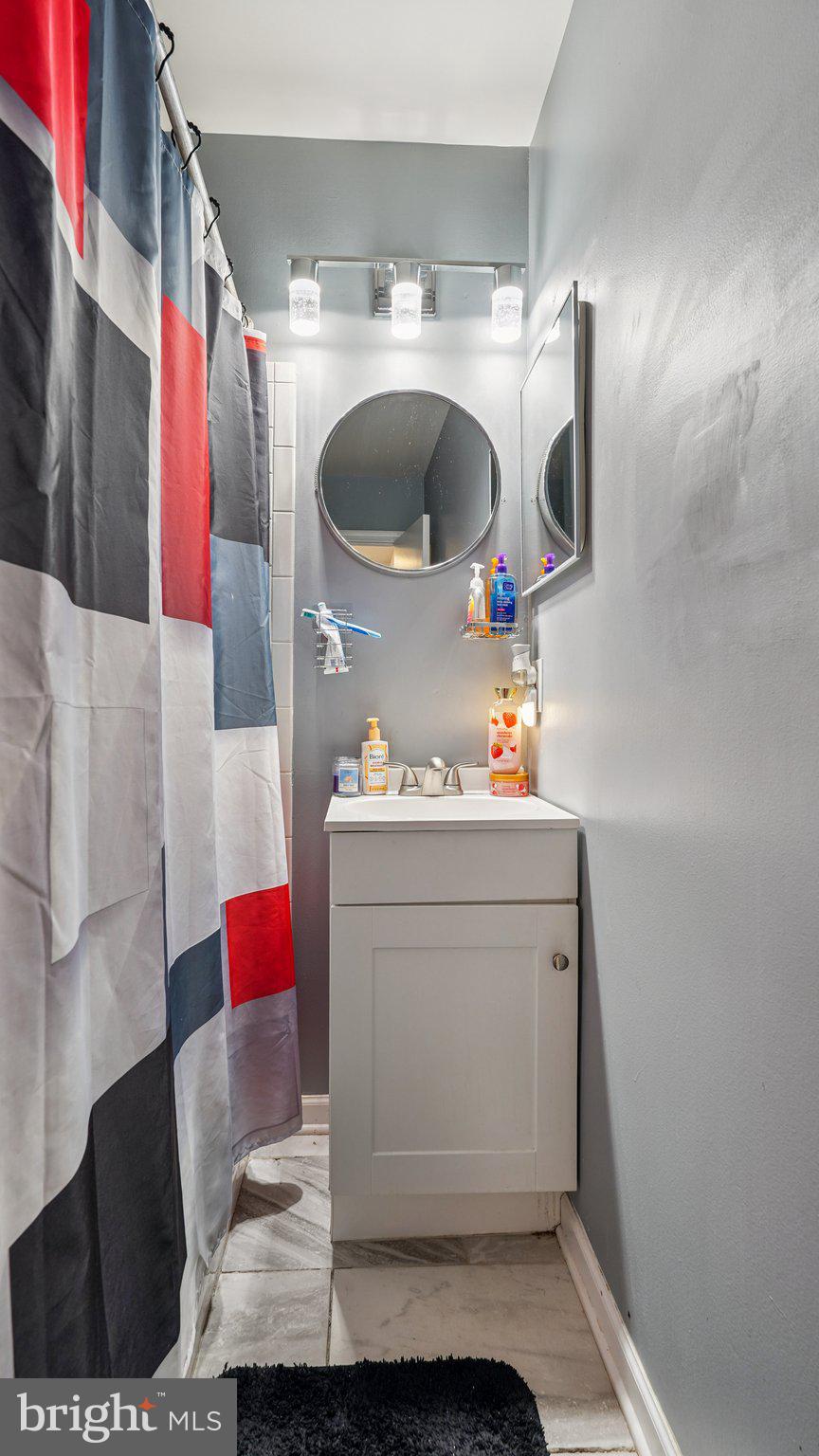 SUNNINGDALE MEADOWS - Residential