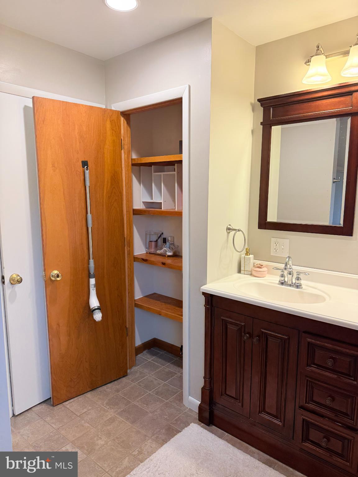 SPRING VIEW - Residential