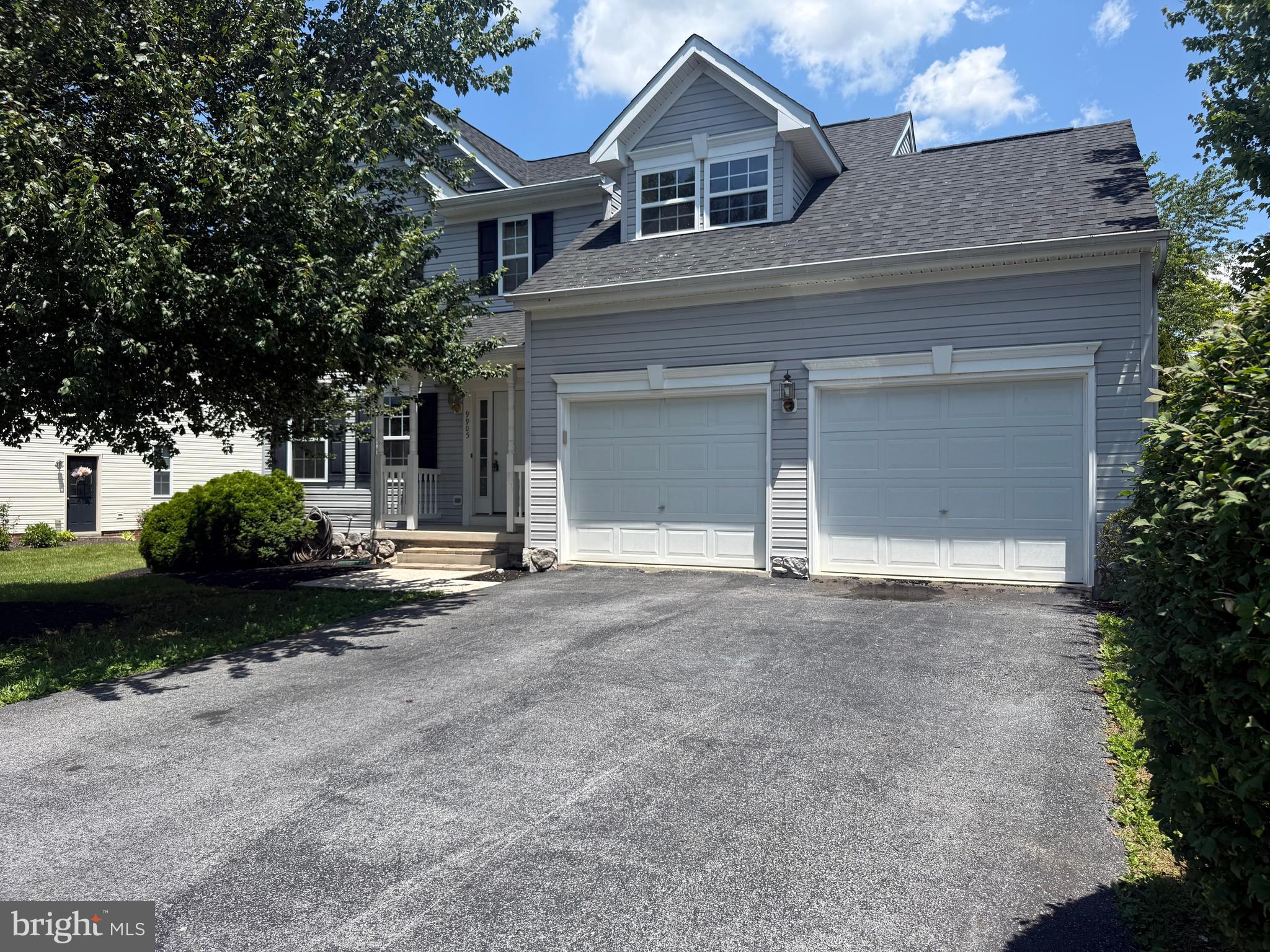 9905 KURTYKA CIRCLE