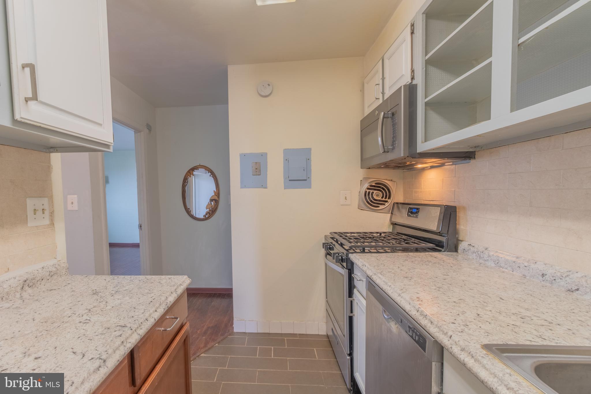 FRENCHMANS CREEK - Residential Lease