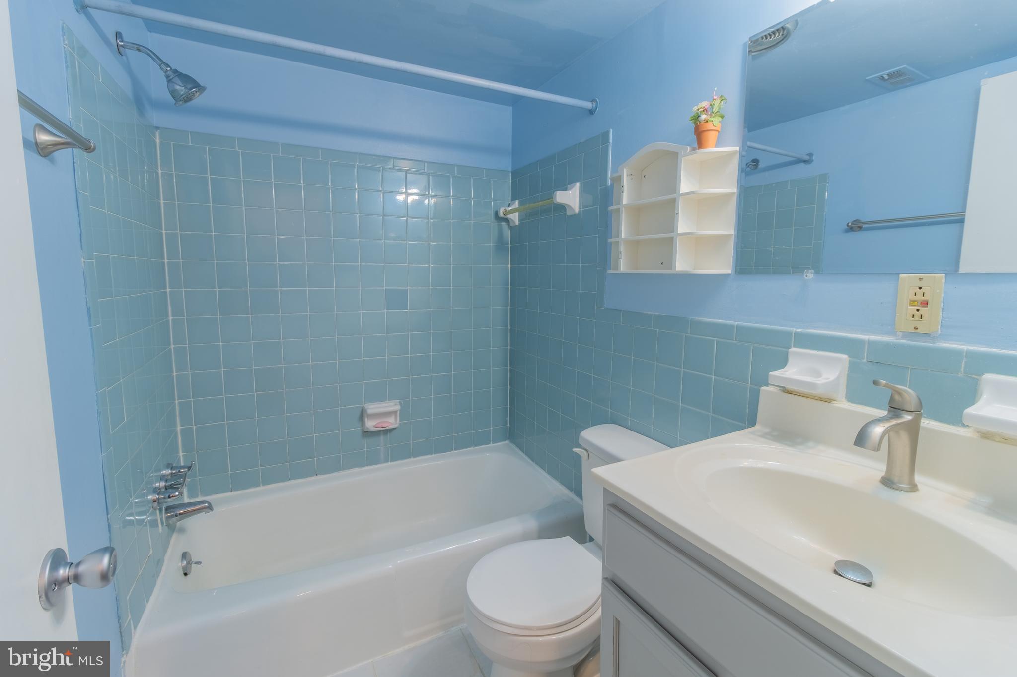 FRENCHMANS CREEK - Residential Lease