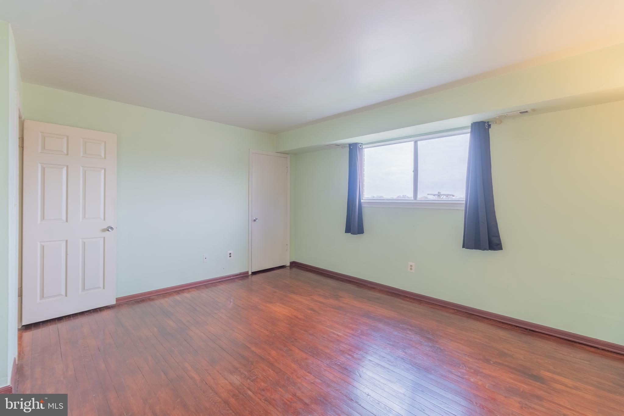 FRENCHMANS CREEK - Residential Lease